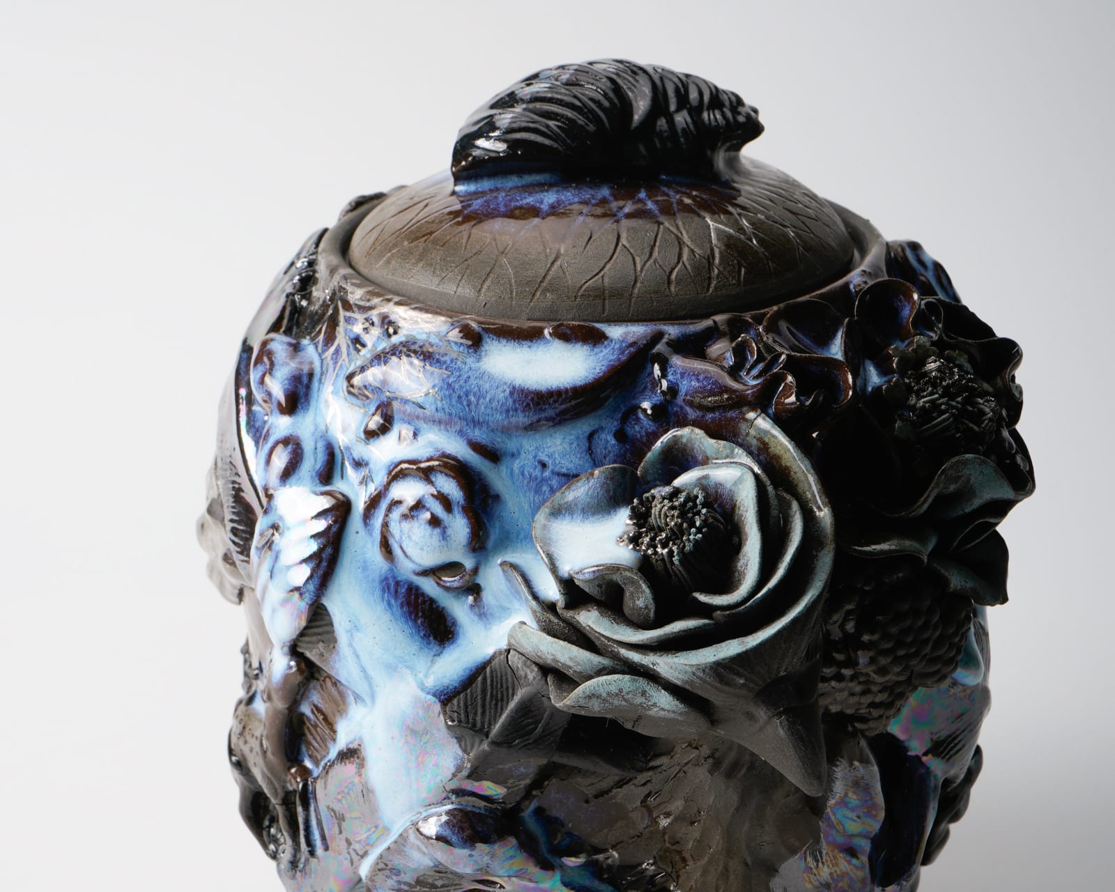 Oishi Sayaka 大石早矢香, Water Jar - feathers- 水指, 2024