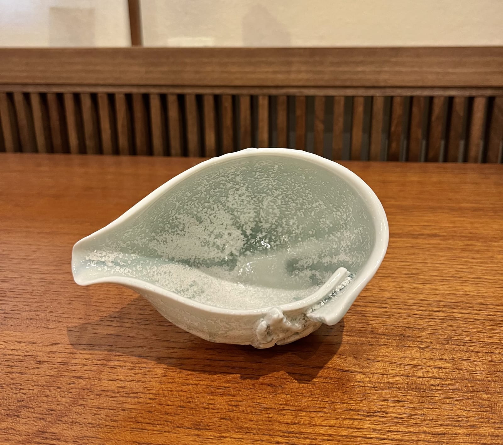 Kato Mami 加藤真美, Frost glazed katakuchi (small sake pitcher), 2024