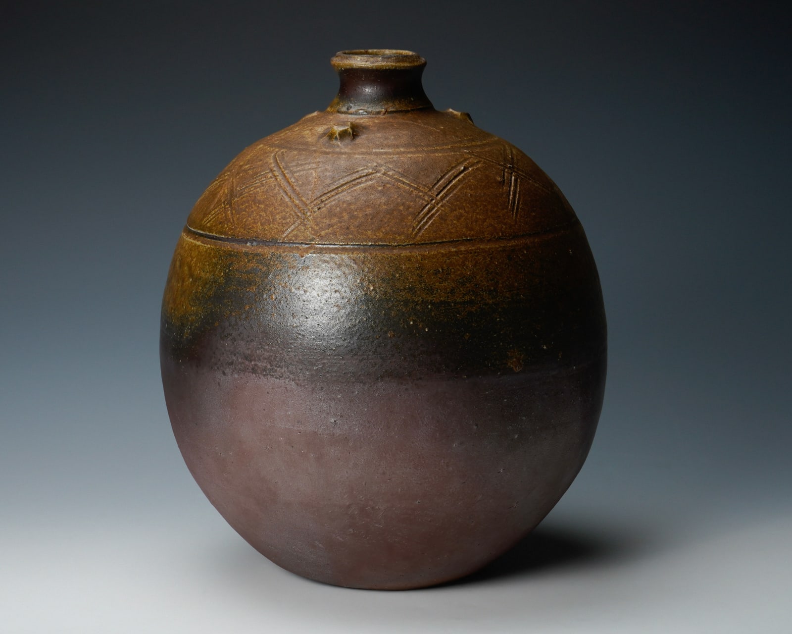 Fujiwara Yu 藤原雄, Bizen jar