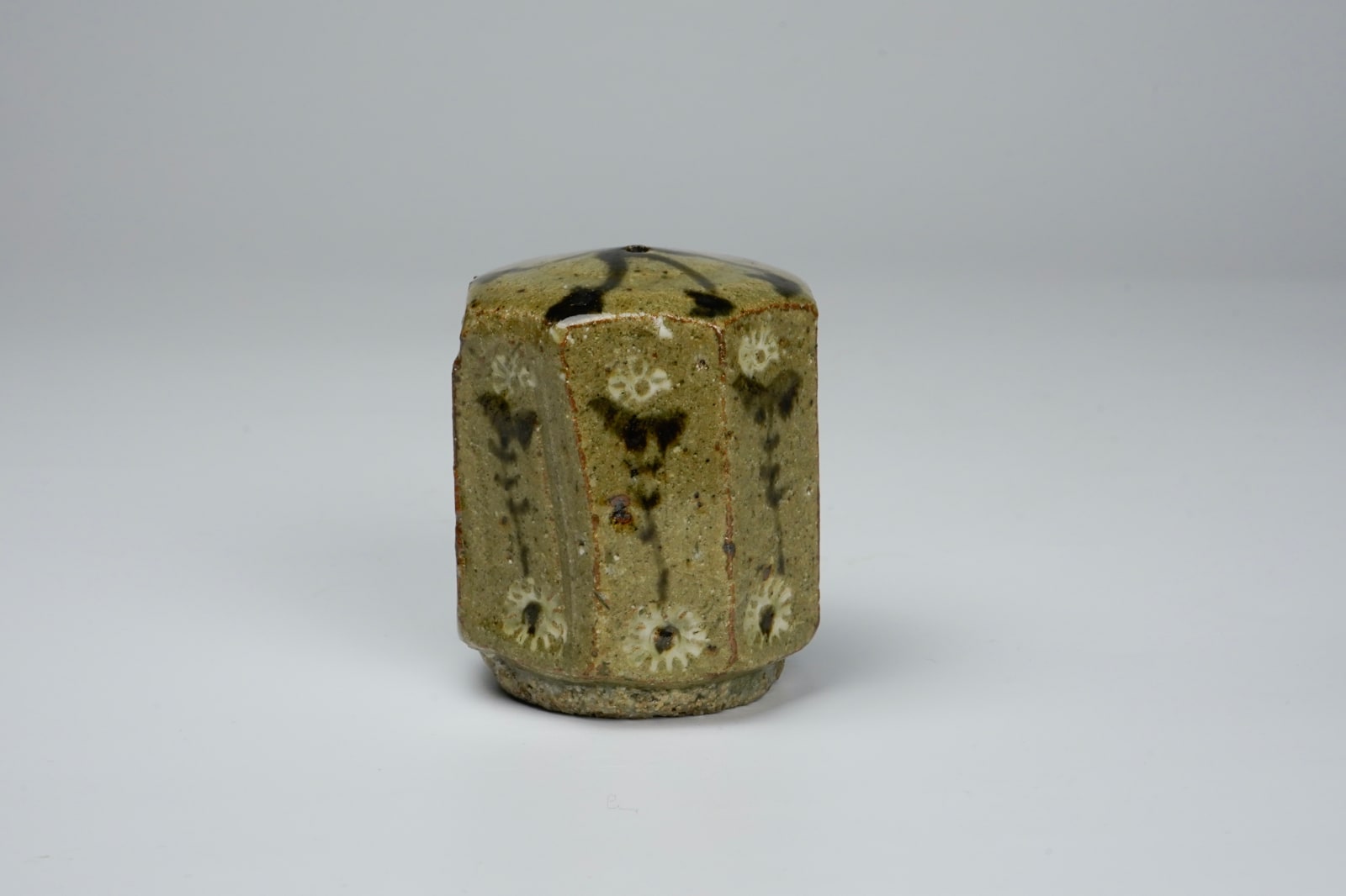 Octagon shaped water dropper