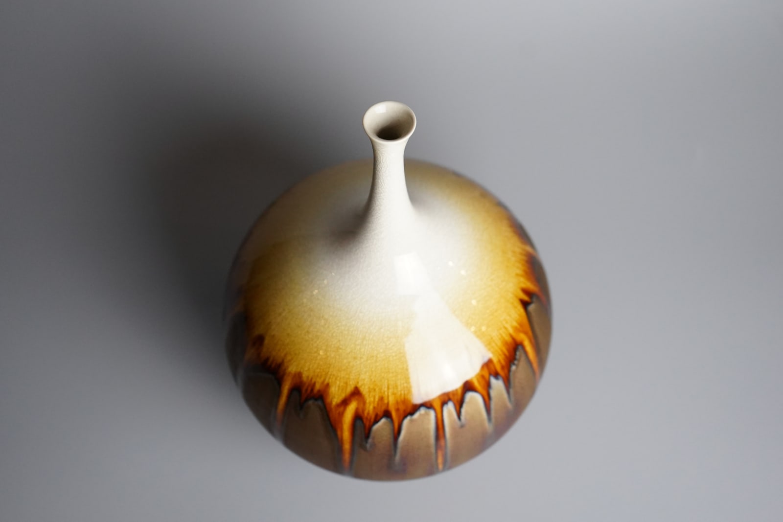 Miyamura Hideaki 宮村 秀明, Snow Cup with Gold Glaze