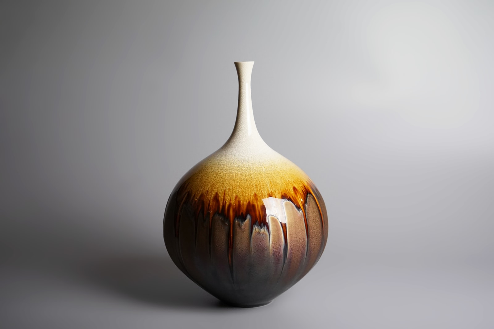 Miyamura Hideaki 宮村 秀明, Snow Cup with Gold Glaze