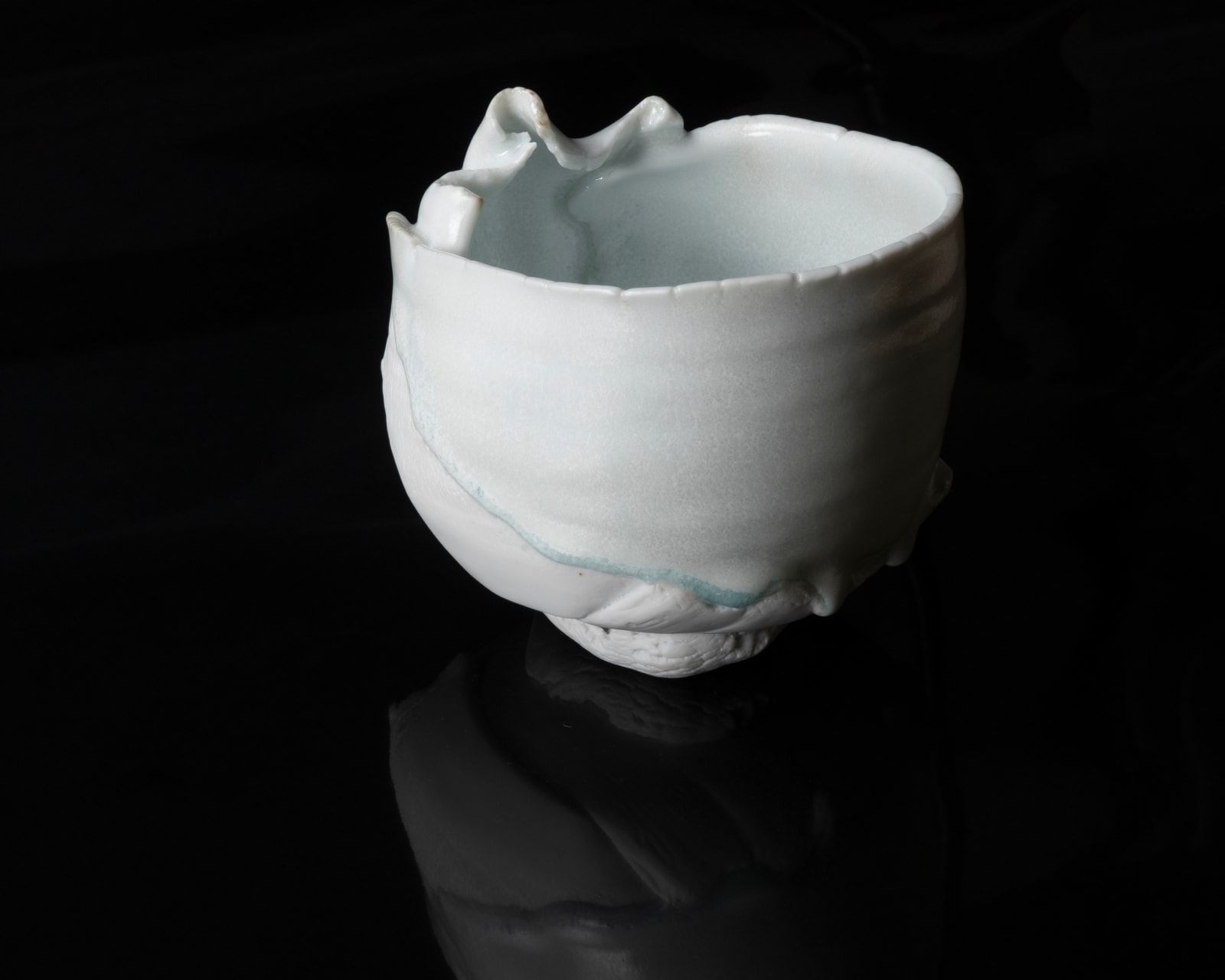 Kato Mami 加藤真美, Jingdezhen porcelain tea bowl, 2025