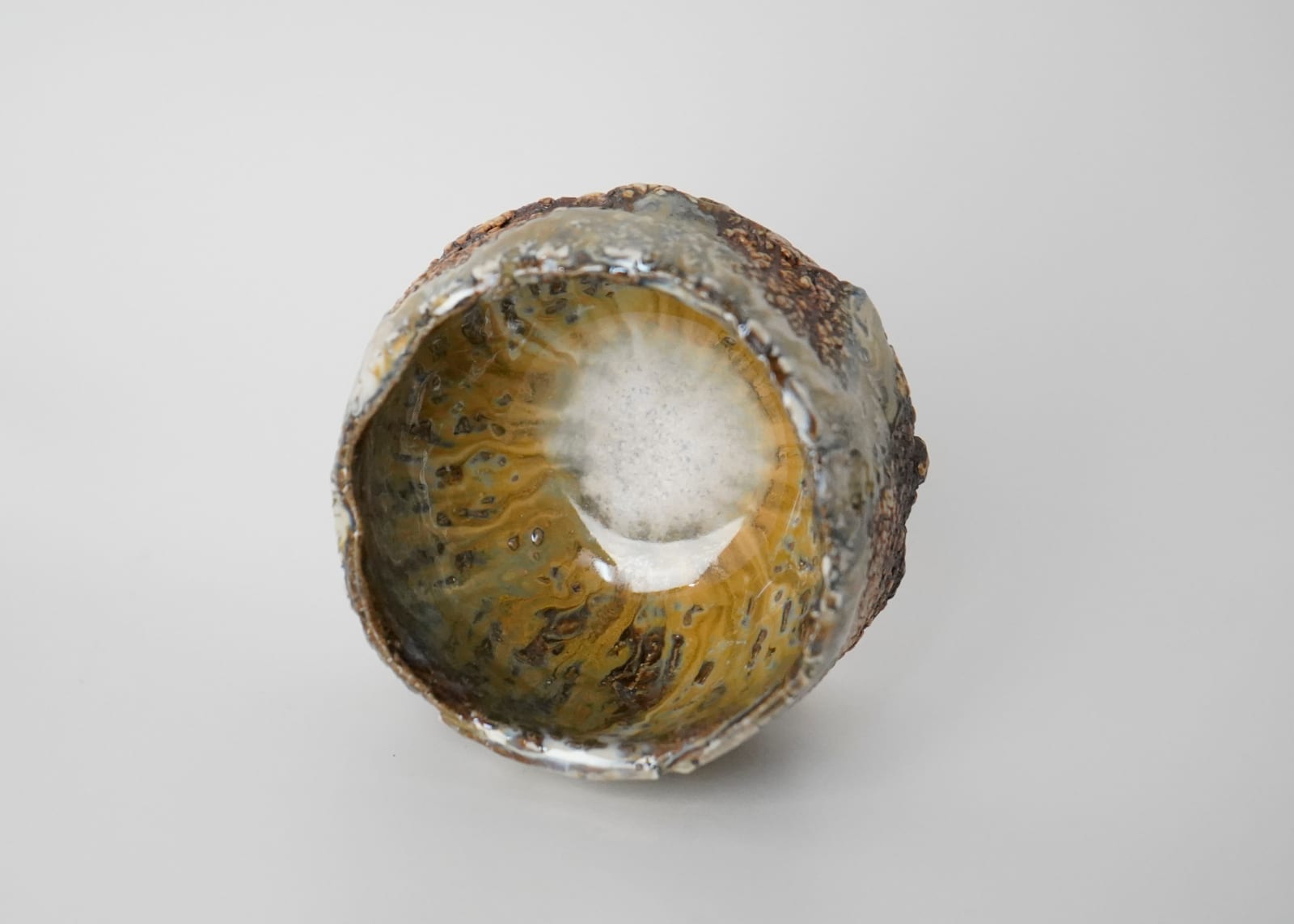 Takada Naoki 高田尚紀, Crater Wall Sake Cup, 2022