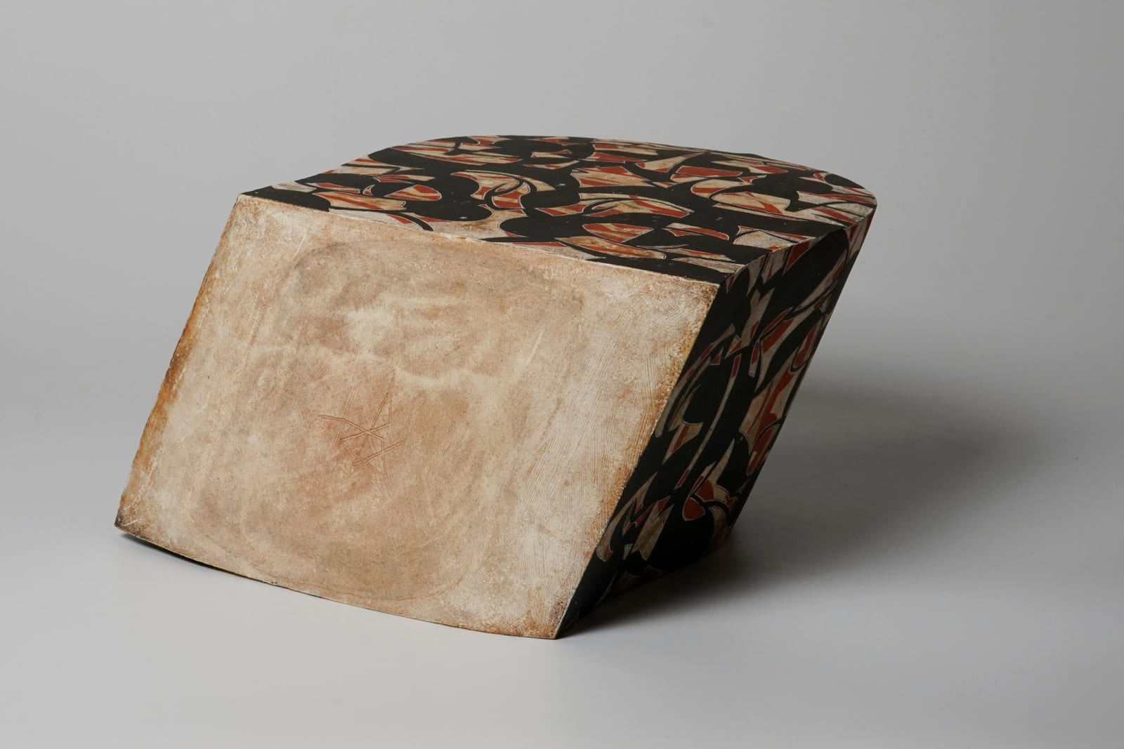 Wada Morihiro 和太守卑良, Vessel, Kei-Sen-Mon-Ki 繫千文器, circa 1992