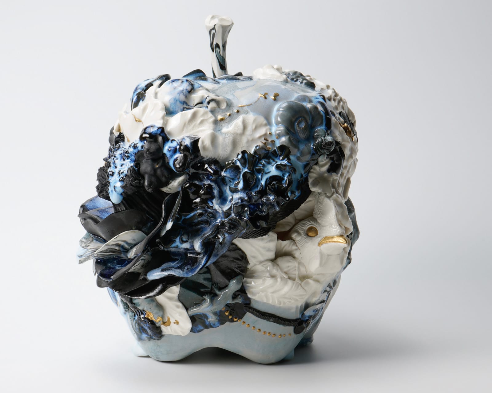 Oishi Sayaka 大石早矢香, Sensitive apple -black and white-, 2024