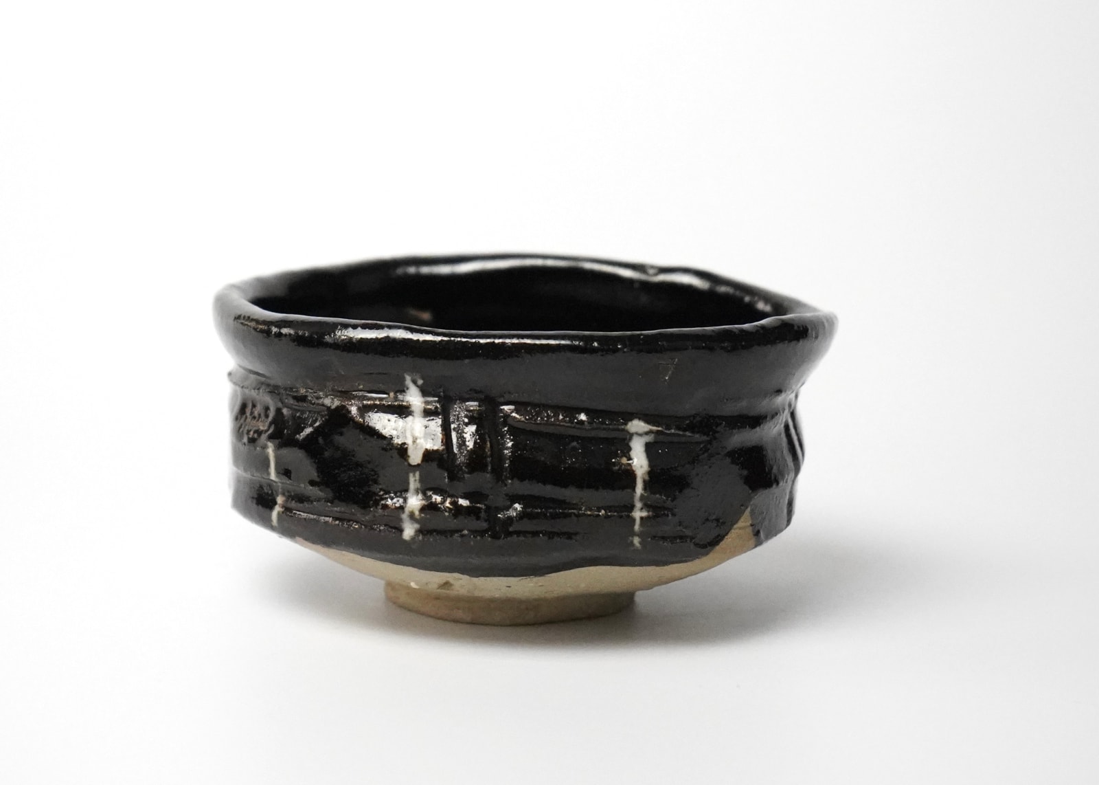 Takiguchi Kiheiji 瀧口喜兵爾, Teabowl with Black Oribe Glaze 織部黒茶碗