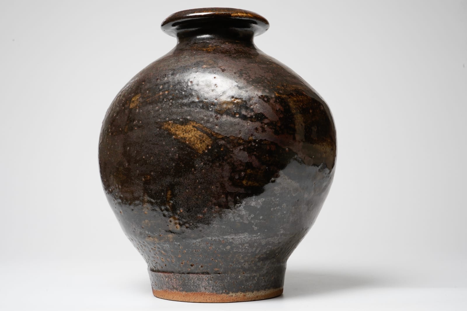 Murata Gen 村田 元, Iron glazed flat jar 鉄砂扁壺