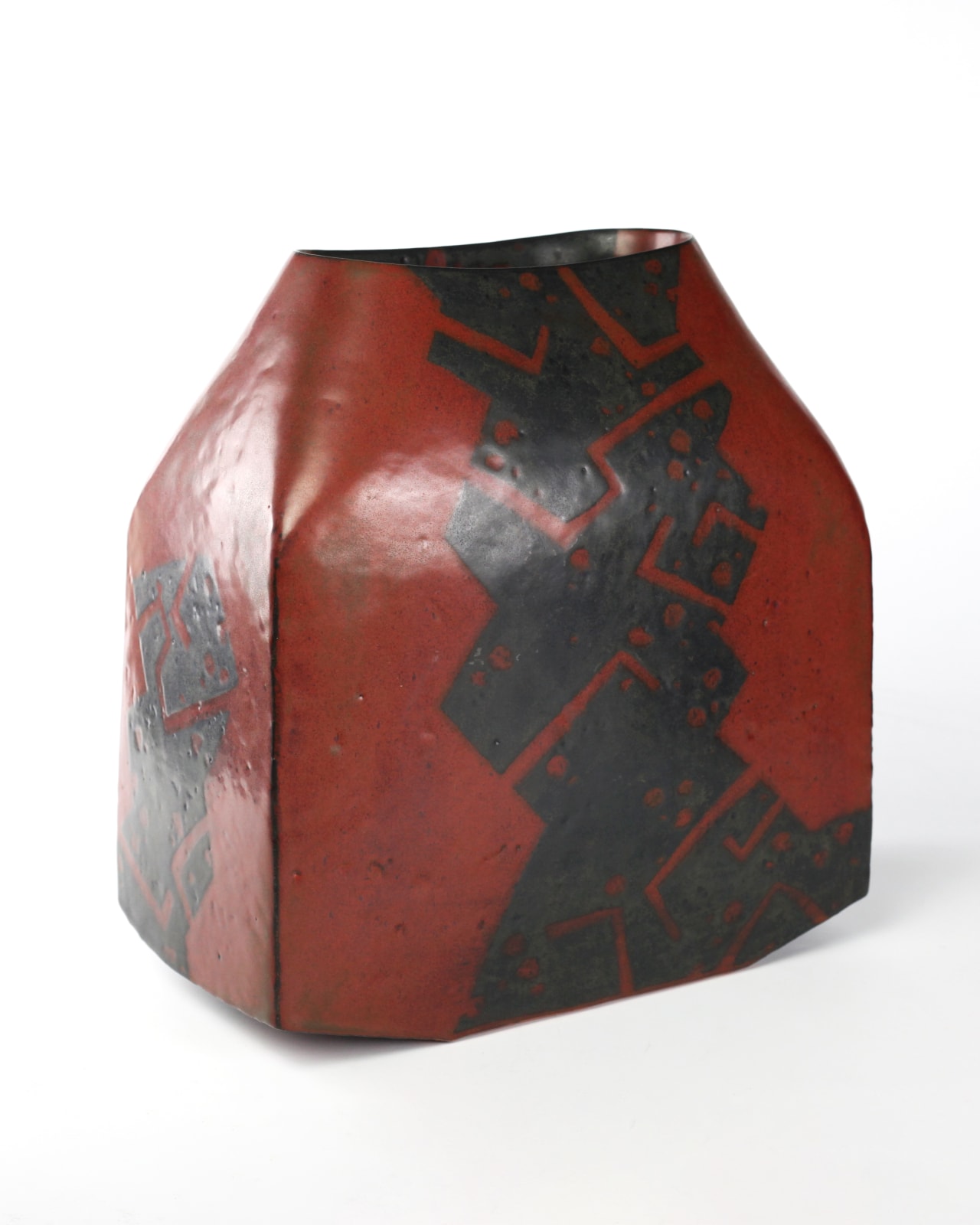 Morino Taimei 森野泰明, Rust Red Iron Glazed Square Jar 黒銹扁壺, 1982