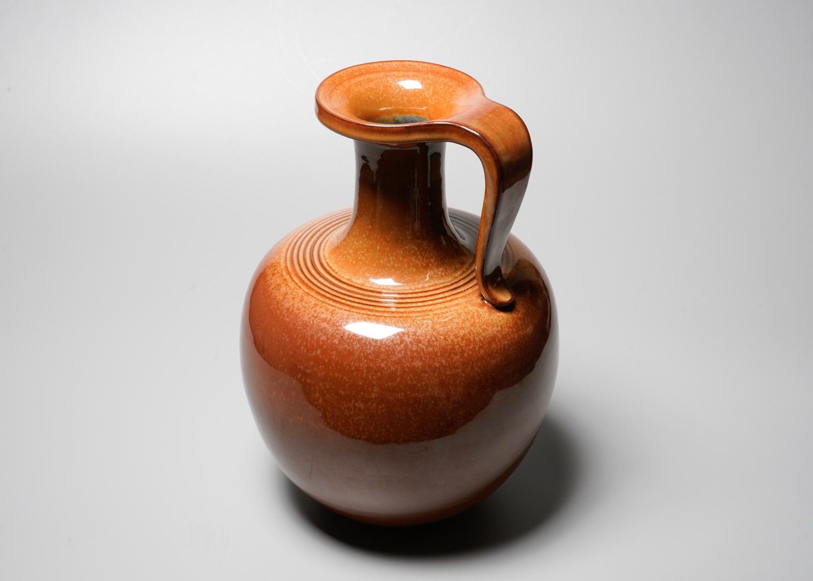 Miyanohara Ken 宮之原 謙, Shu-Tenmoku Glazed Large Jar with Handle 朱天目釉手付壺