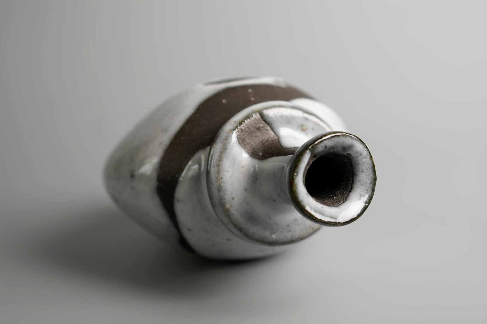 Kakurezaki Ryuichi 隠崎隆一, Tokkuri 徳利, 2013