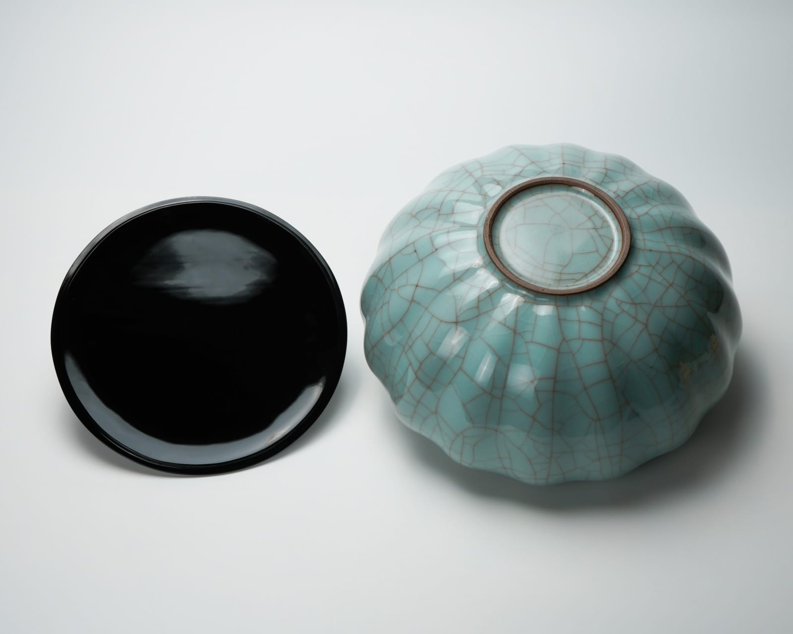 Kawase Shinobu 川瀬 忍, Celadon water jar 青磁水指, Late 1980's