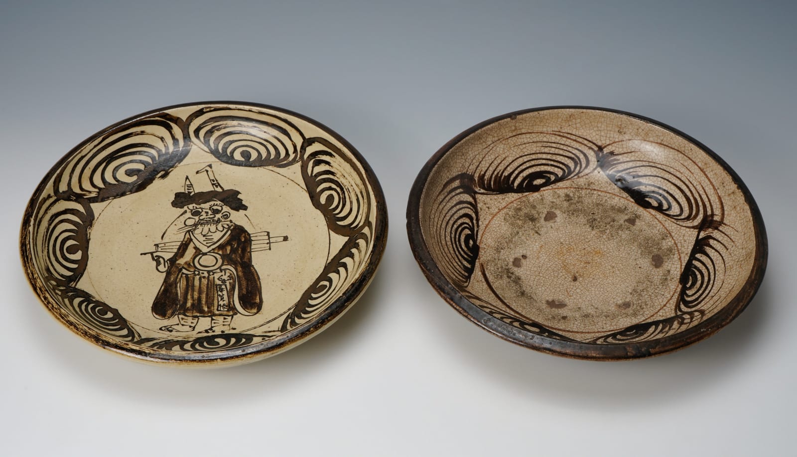 Plate with "Umanomi" (horse eye) and Oni (Japanese ghost) motifs, Late Edo period 江戸時代後期 19世紀