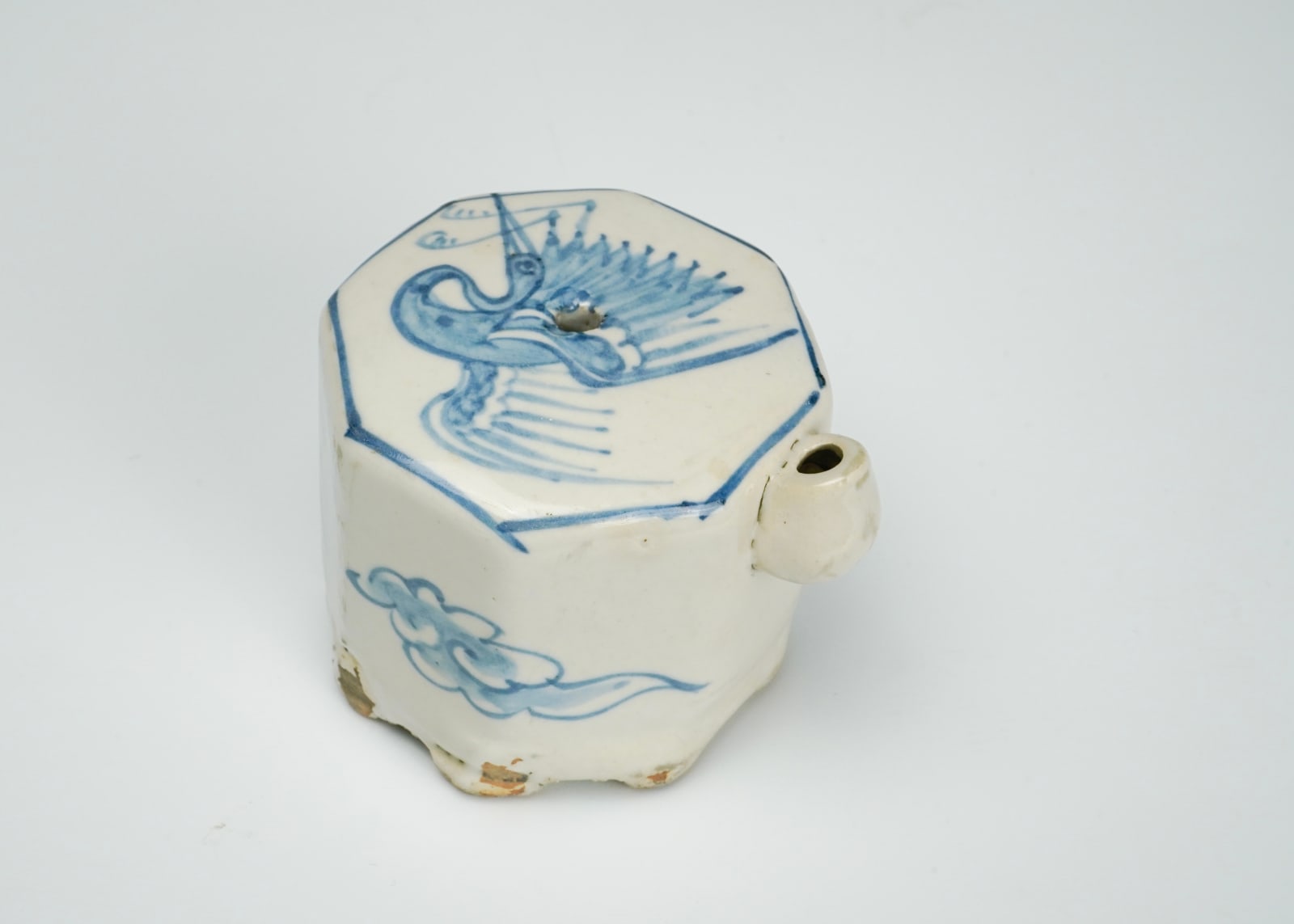 Water dropper with bird and cloud drawing, Joseon dynasty