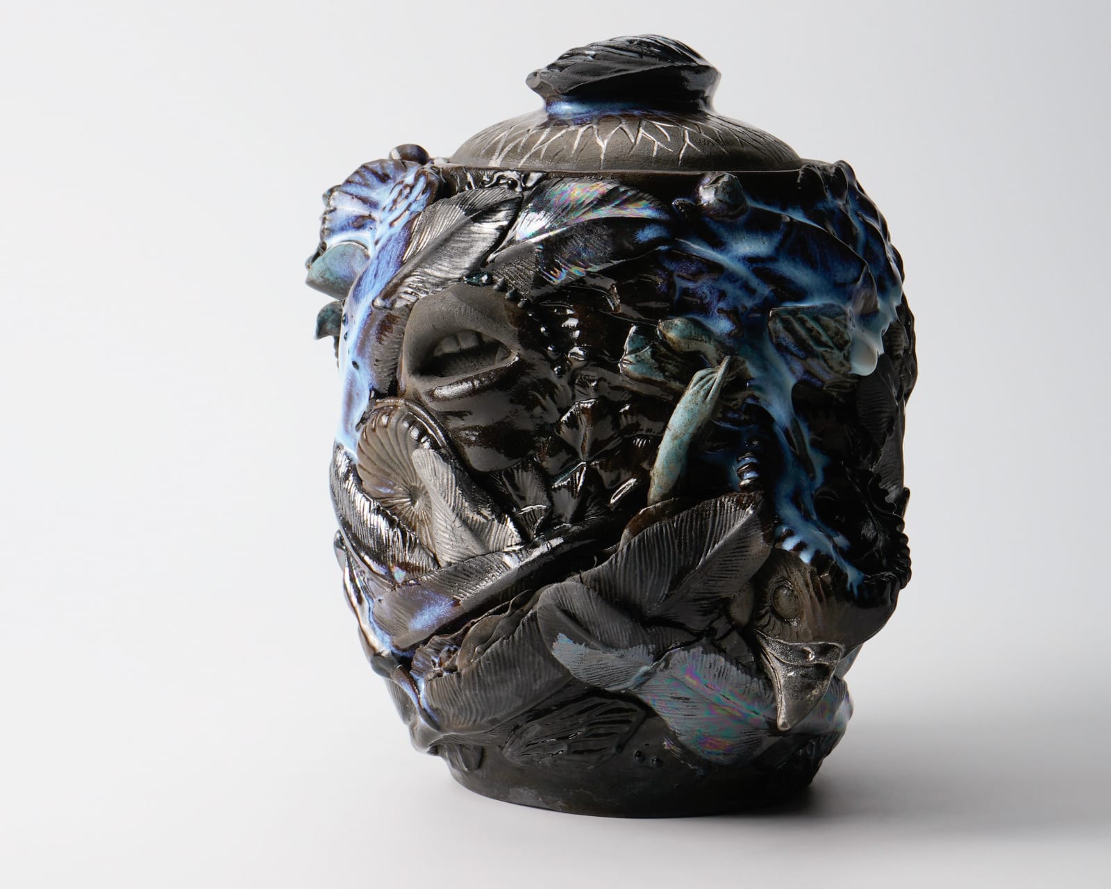 Oishi Sayaka 大石早矢香, Water Jar - feathers- 水指, 2024