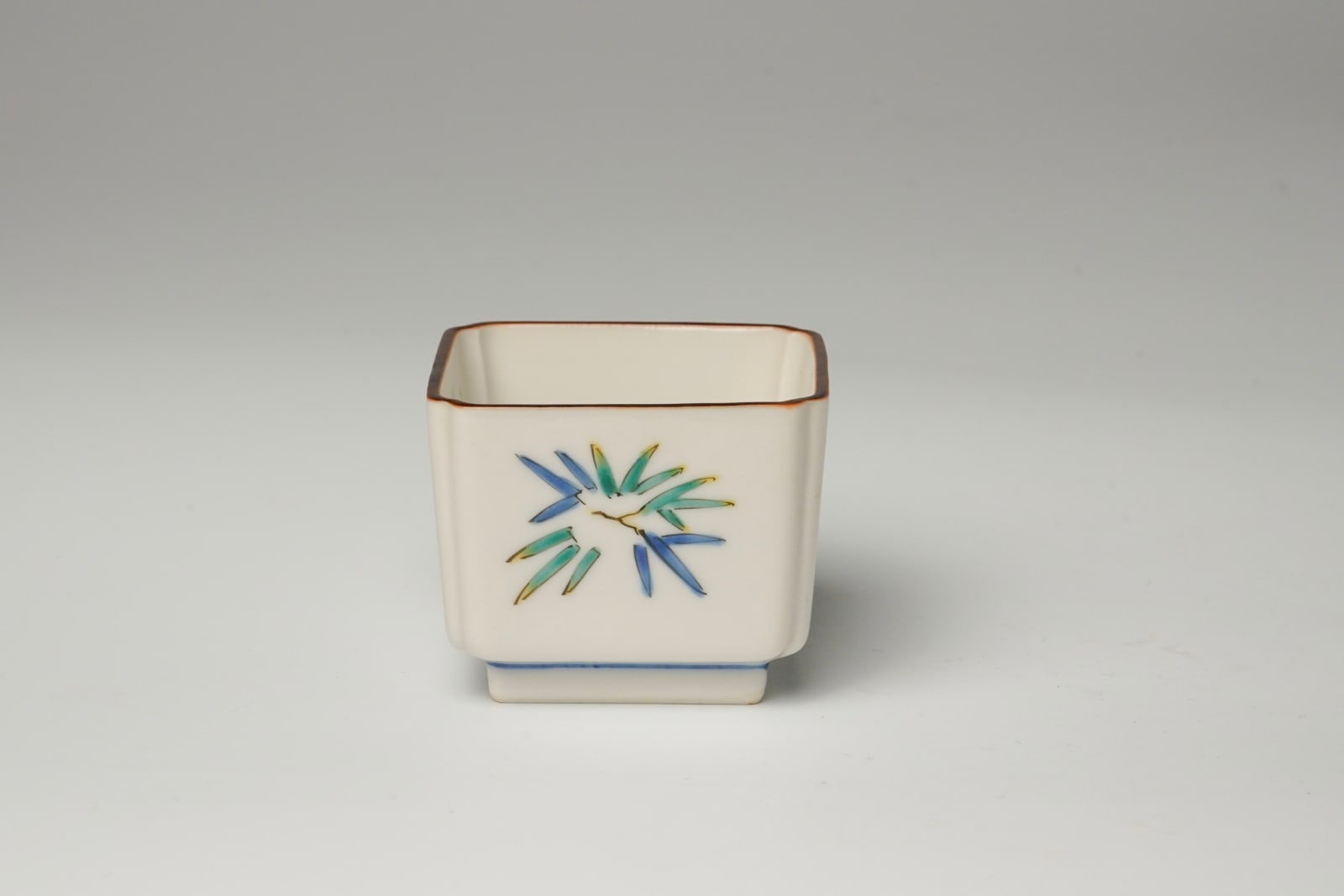 Tamura Keisei 田村敬星, Sake cup with Rooster Motif & Microcalligraphy