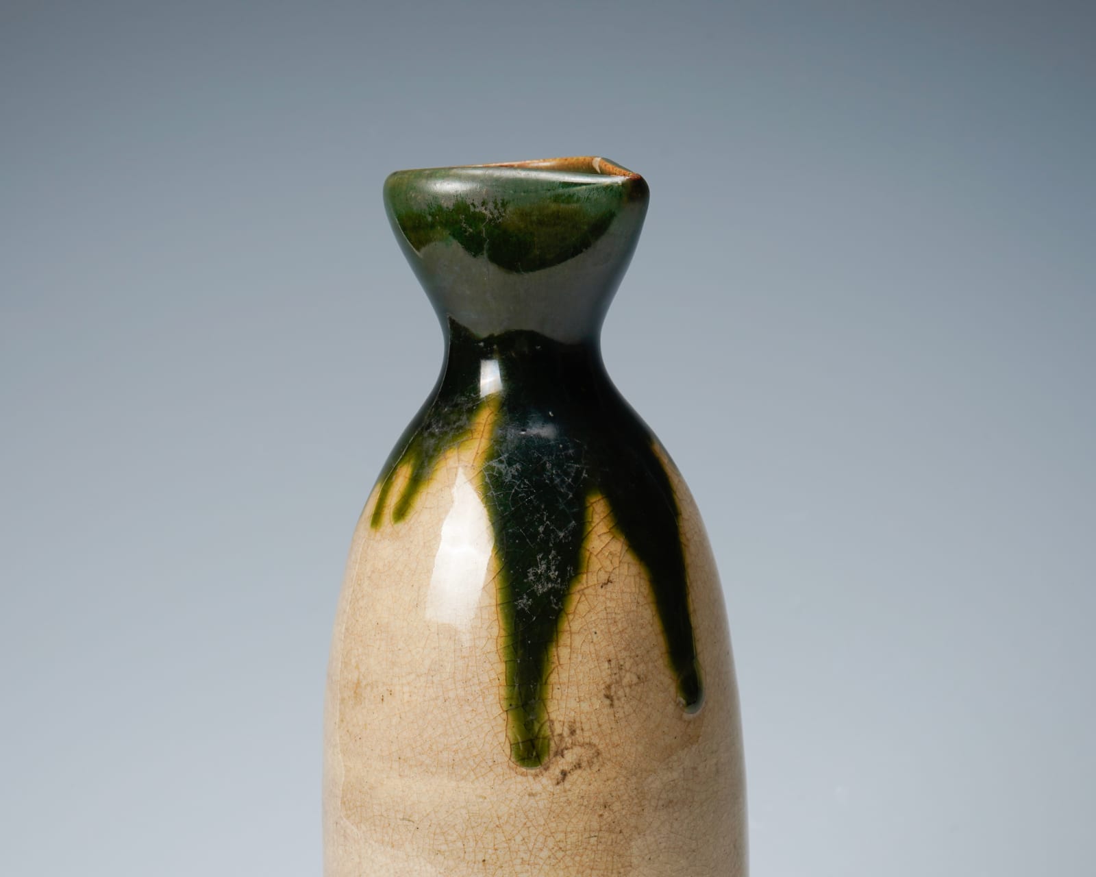 【安心発送】 green with bottle sake Seto E Small glaze 緑釉流し 瀬戸徳利 工芸品