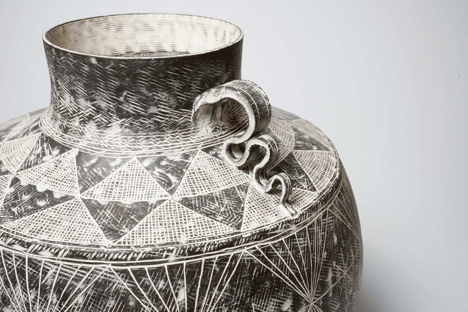 Yasuhara Kimei 安原喜明, Flower Large Vase 花生 炻器