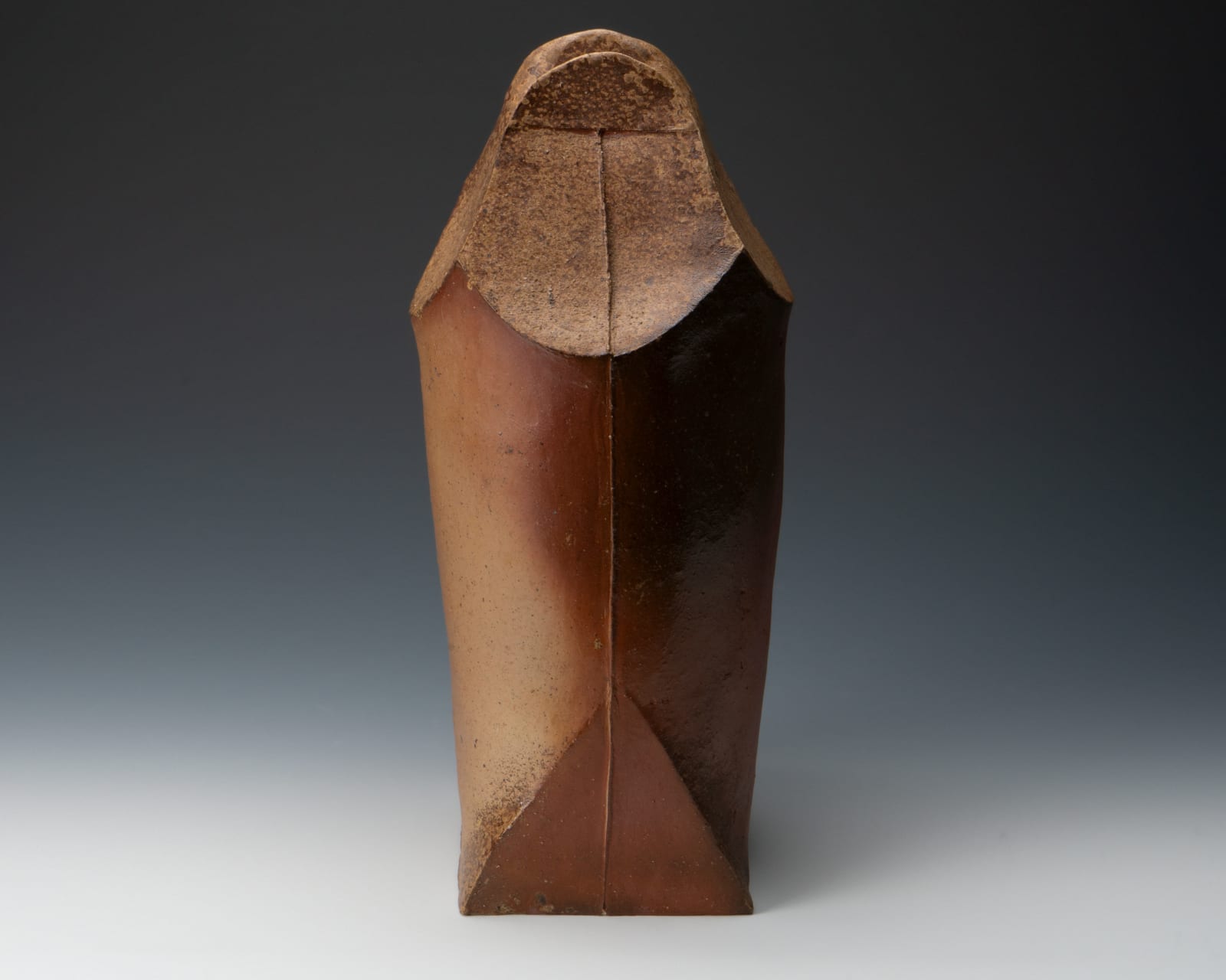 Mori Togaku 森 陶岳, Geometric Bizen flat vase, 1990's