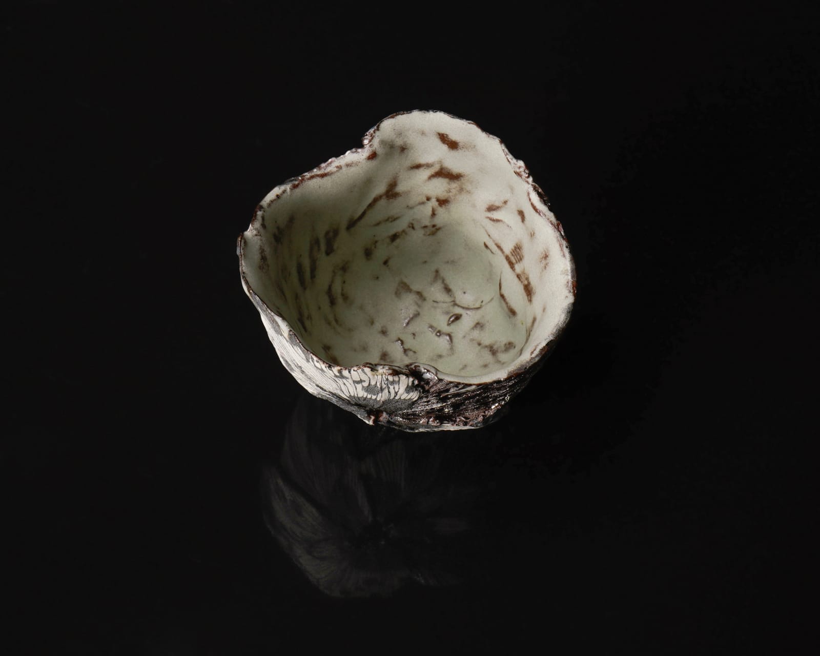 Shingu Sayaka 新宮さやか, No.21 "Calyx" sake cup 萼容 坏, 2024