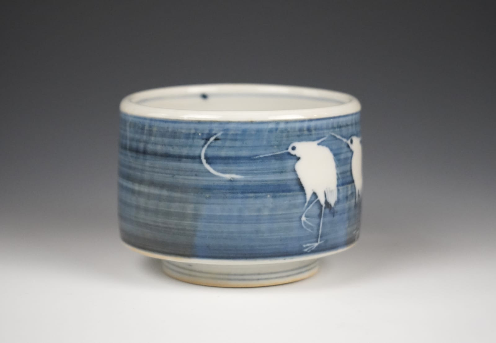 Kawamoto Goro 河本五郎, Teabowl with Cobalt Glaze 青華鳥茶碗