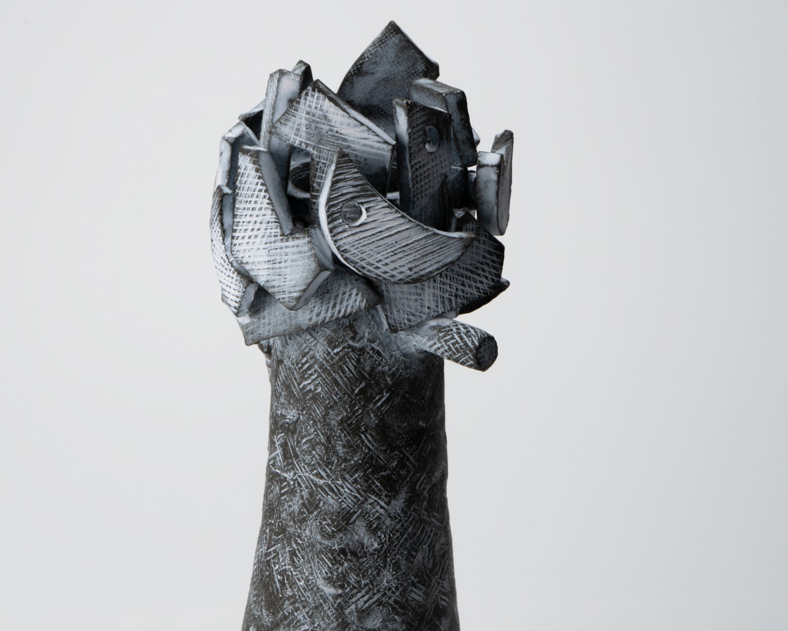 Yasuhara Kimei 安原喜明, Flower Vase with Matte Black Glaze and Linear Engraving 炻器線彫文花挿, Circa 1961