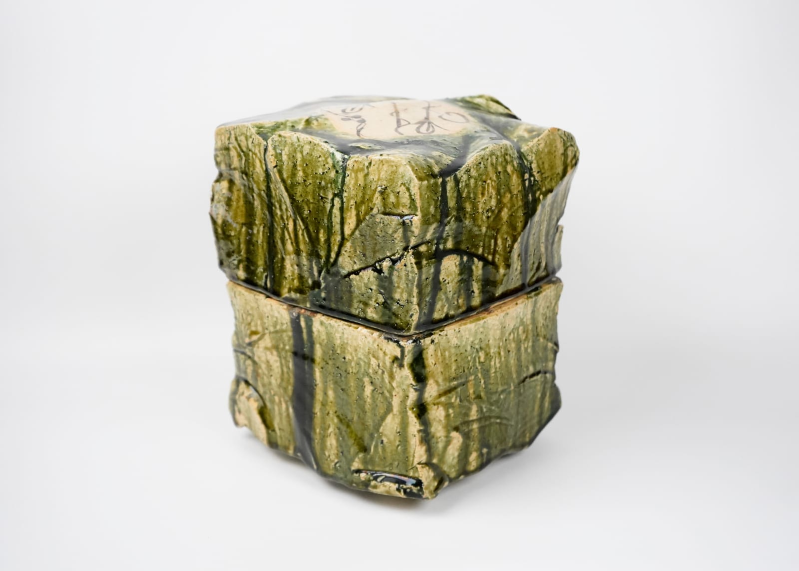 Suzuki Goro 鈴木五郎, Box Narumi-Oribe 陶箱 鳴海織部, 2005