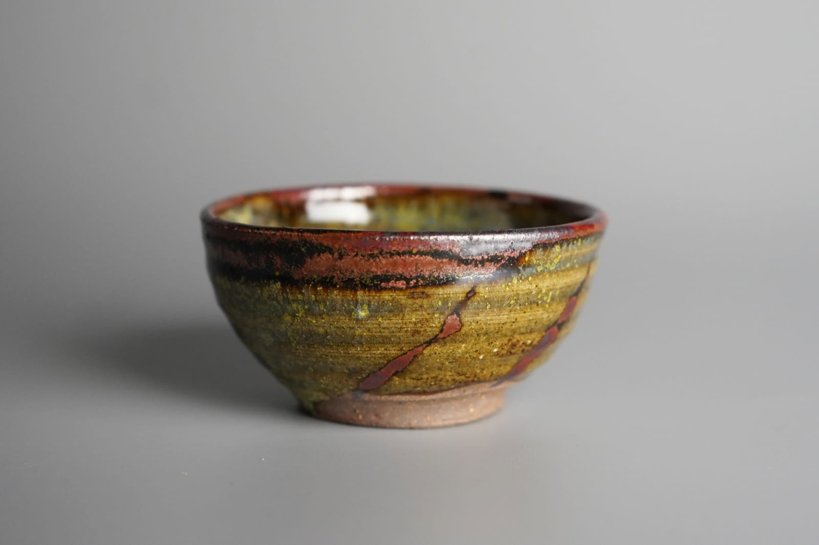 Koyama Fujio 小山富士夫, Karatsu Sake Cup 唐津酒觴