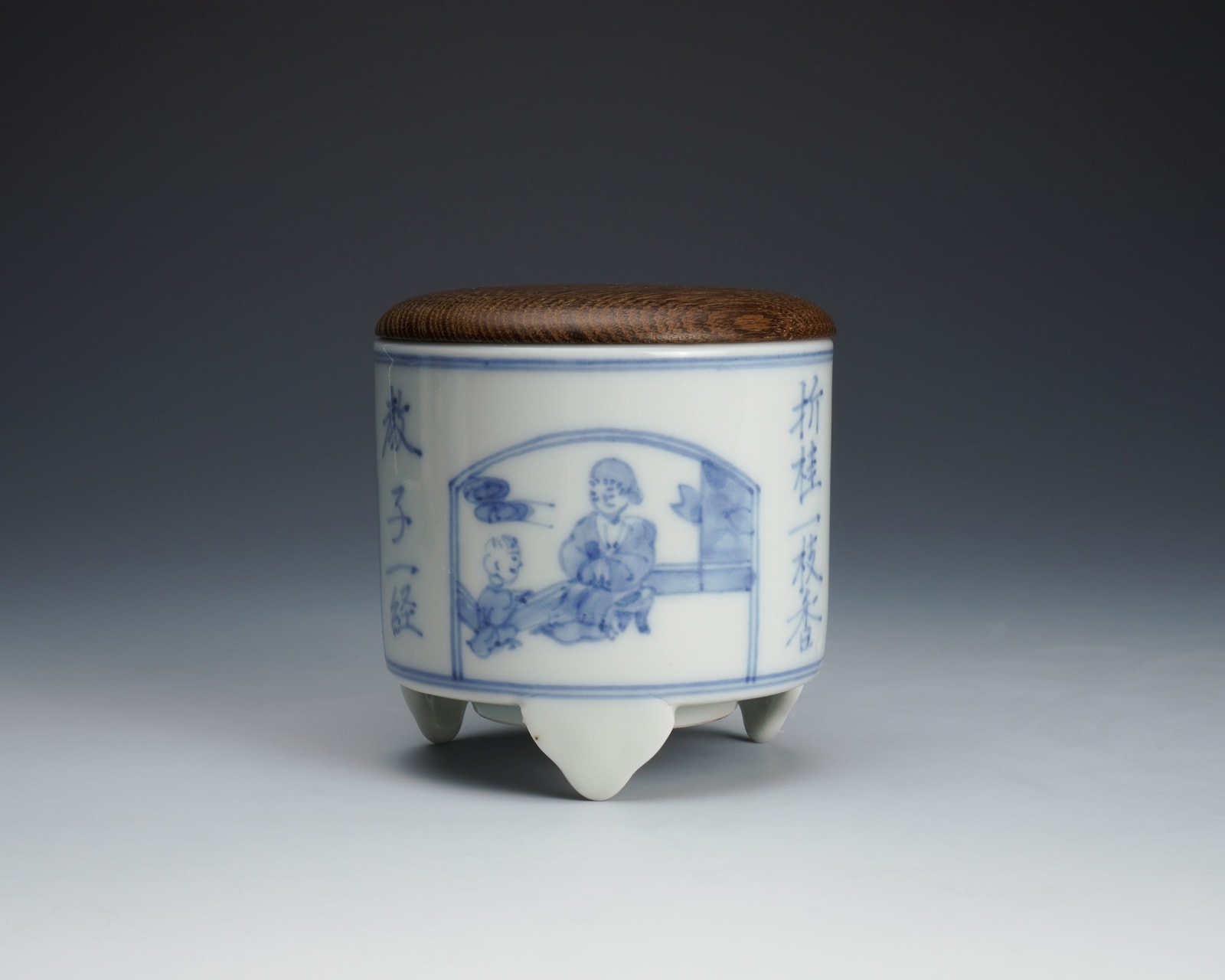 Hachiya Sōyu 蜂谷宗由, Sometsuke incense burner, set of two