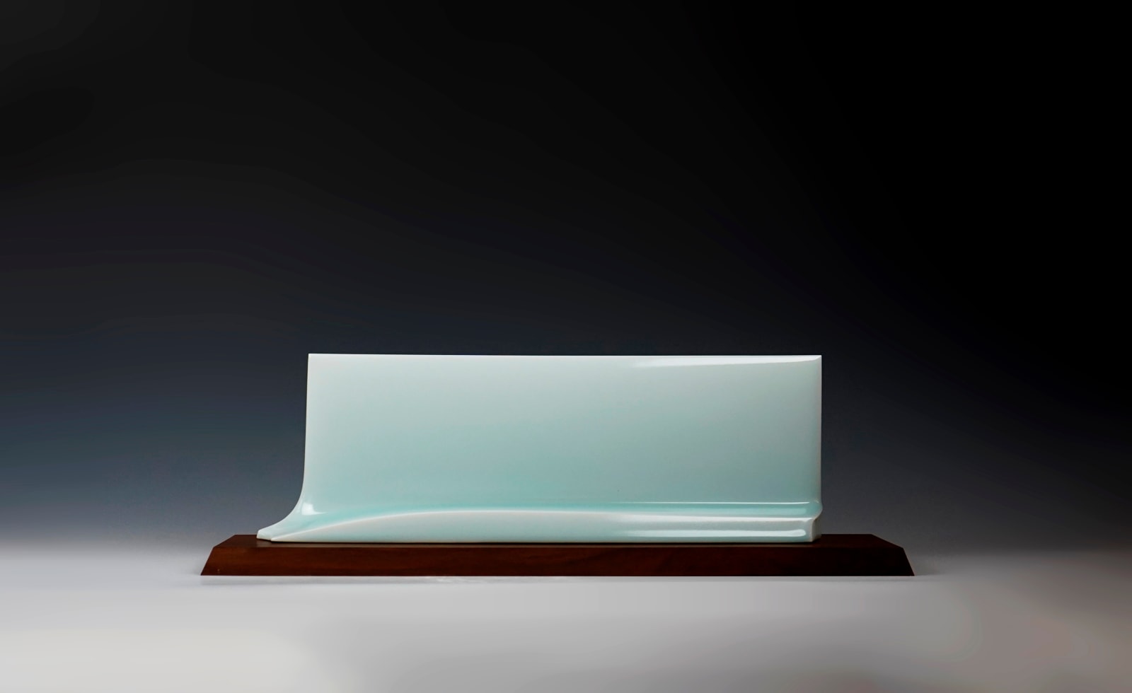 Fukami Sueharu 深見 陶治, Untitled porcelain sculpture 無題 , 1985