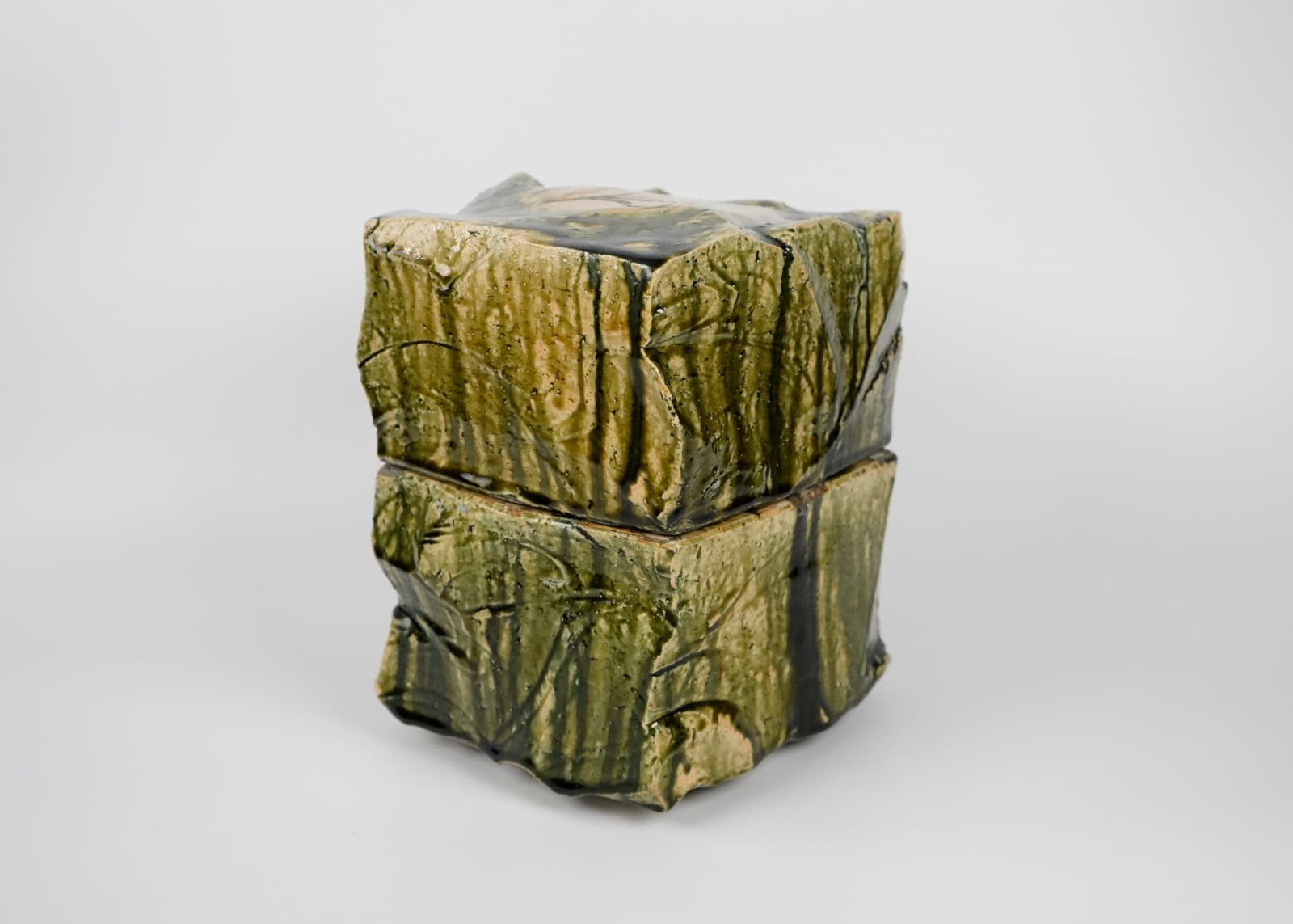 Suzuki Goro 鈴木五郎, Box Narumi-Oribe 陶箱 鳴海織部, 2005
