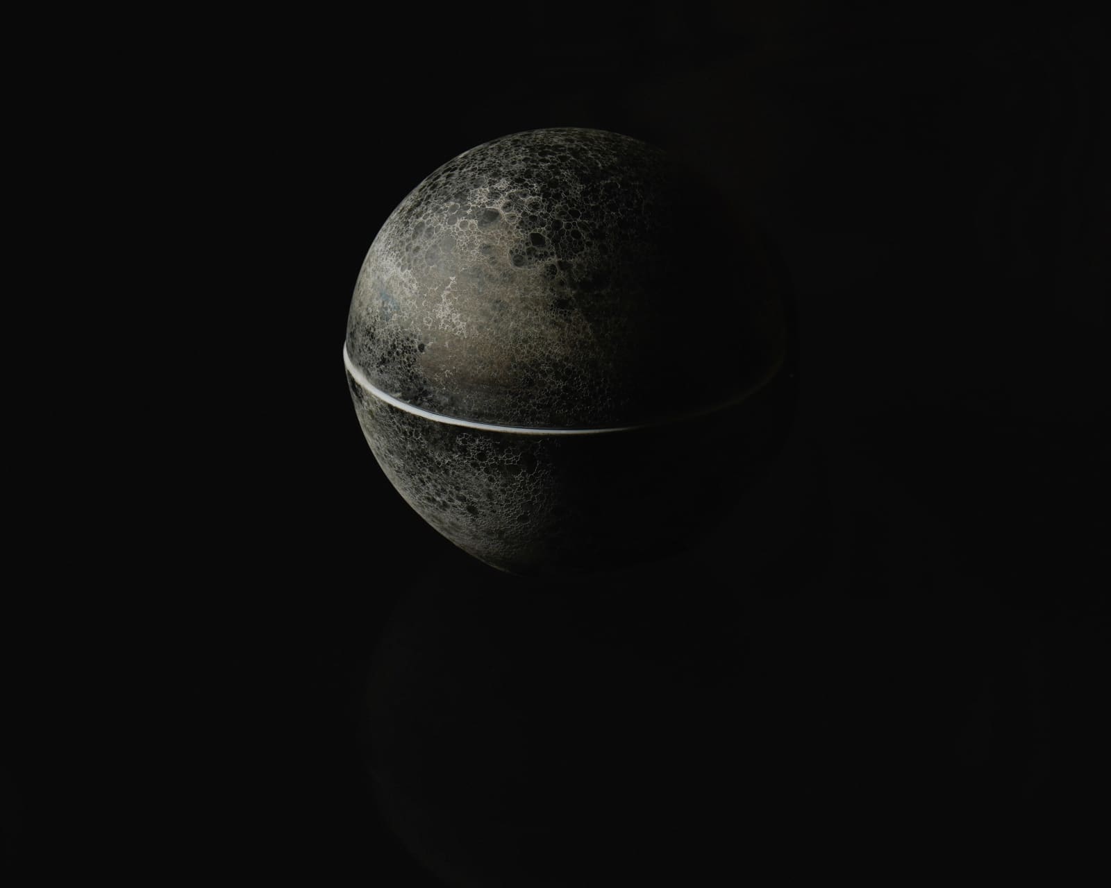 Terauchi Shinji 寺内信二, No.5 Small covered spherical bowl "Asteroid" 小惑星 珠型珍味, 2024