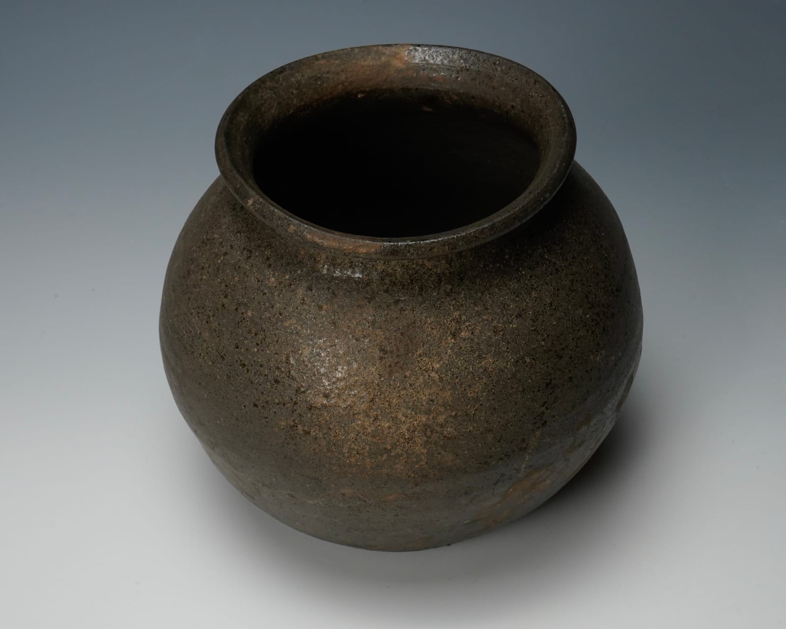 Sue Ware Jar 須恵器壺, AD.250 to 794 (古墳 – 平安時代)