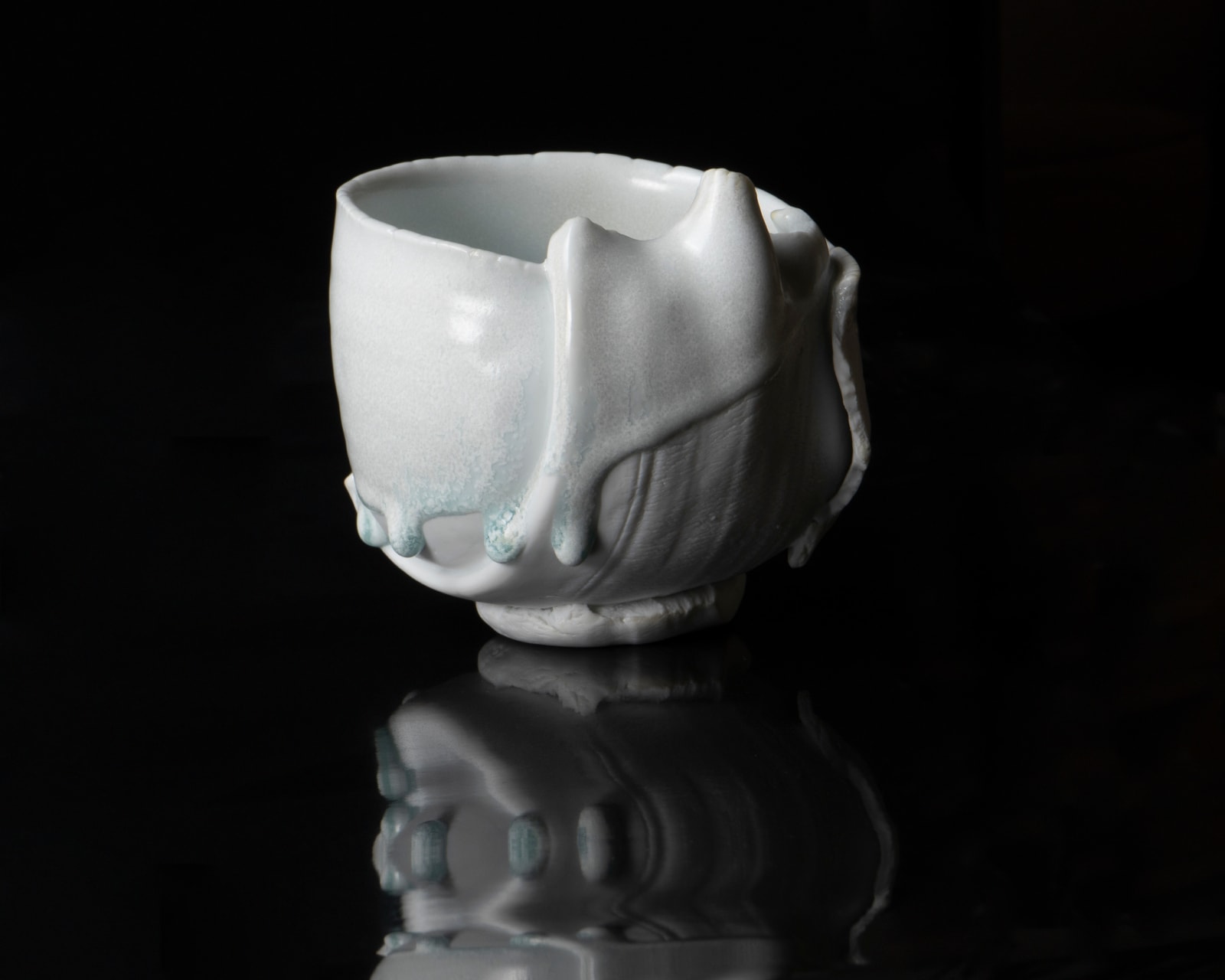 Kato Mami 加藤真美, Jingdezhen porcelain tea bowl, 2025