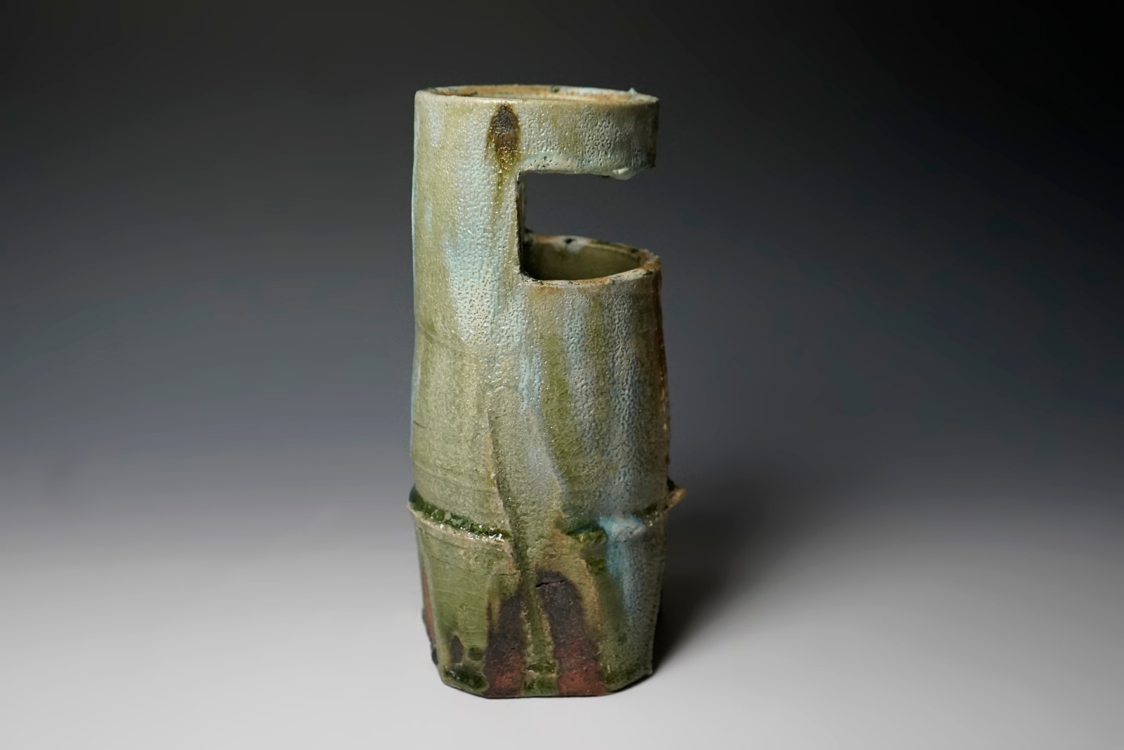 Hayashi Shotaro 林正太郎, Single-Cut Flower Jar with Ash Glaze 灰釉一重切 花生