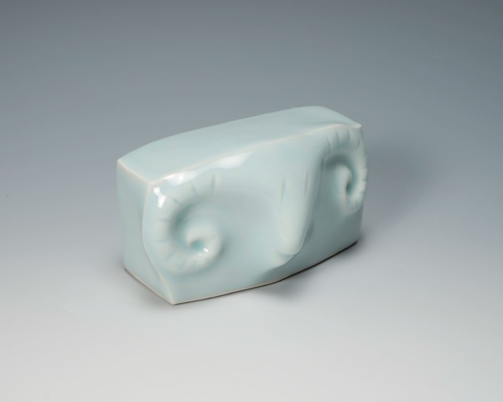 Suzuki Osamu 鈴木治, Small zodiac sculpture: Sheep