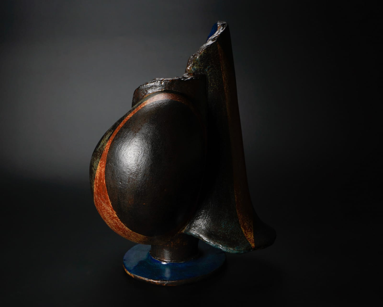 Yanagihara Mutsuo 柳原睦夫, Flower-eating Vessel (wide-mouthed vessel with a swollen belly) 大口捻袋花喰ふくら壺, 2024