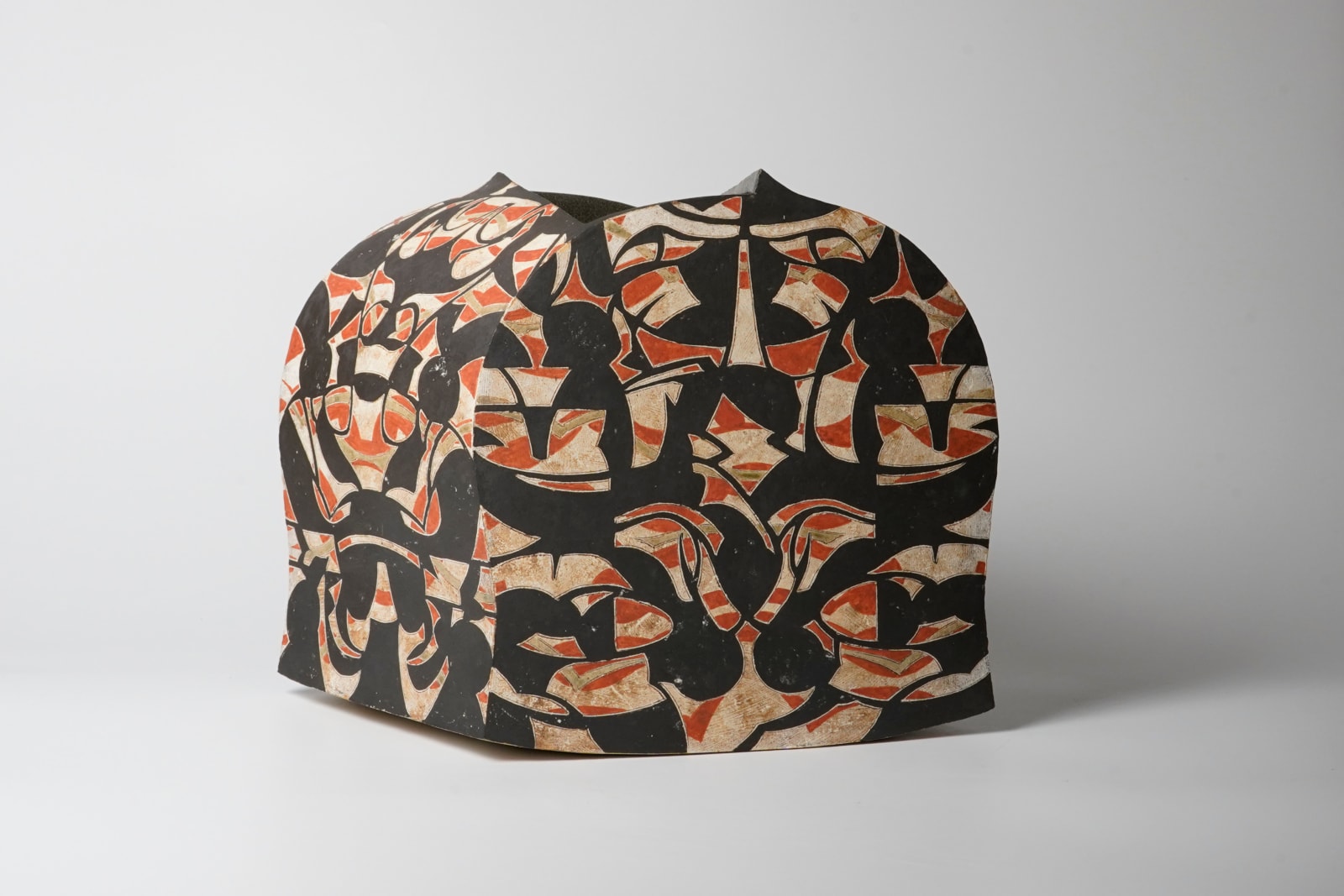 Wada Morihiro 和太守卑良, Vessel, Kei-Sen-Mon-Ki 繫千文器, circa 1992