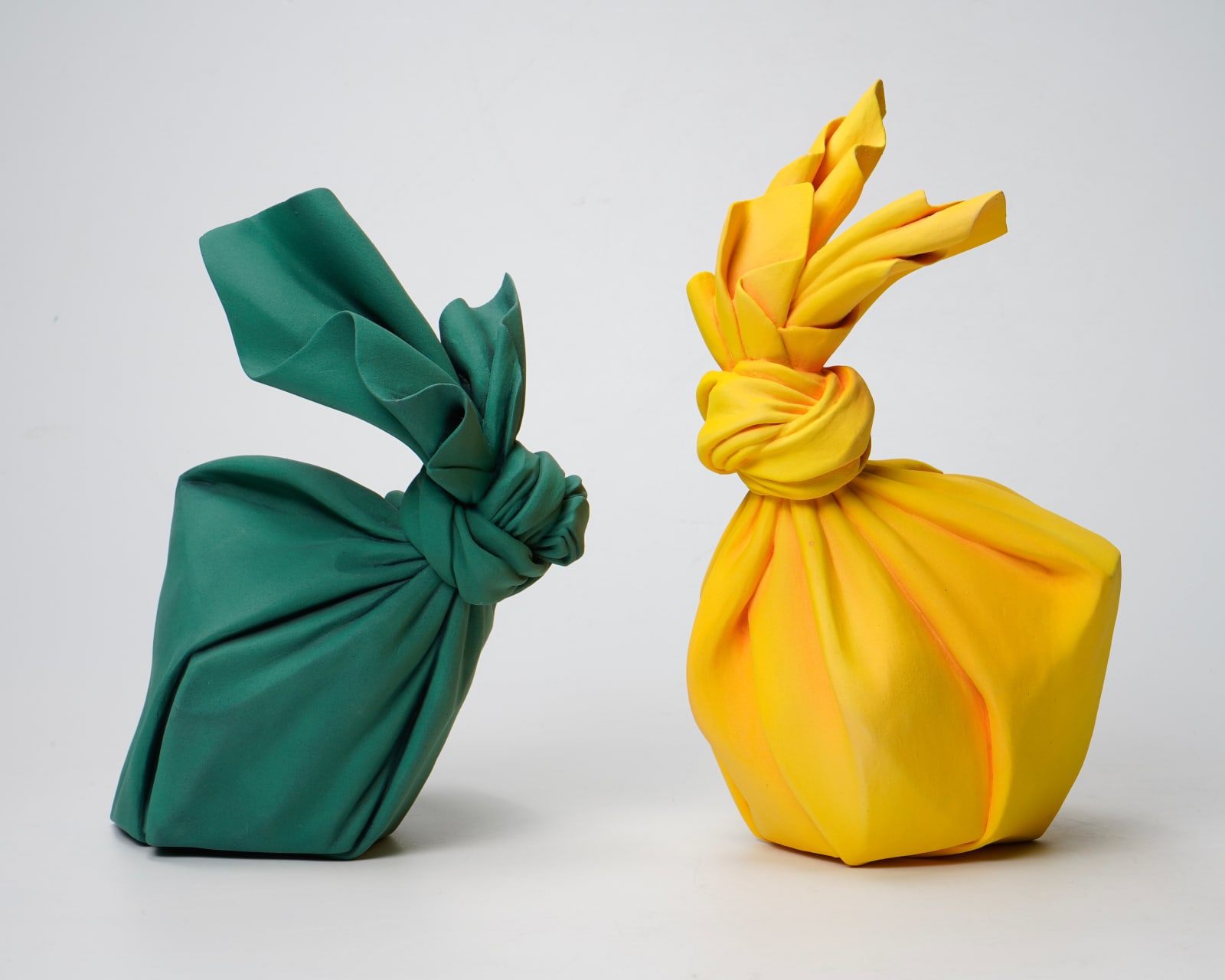 TANAKA Yu 田中悠, Yellow, Tsutsumimono つつみもの