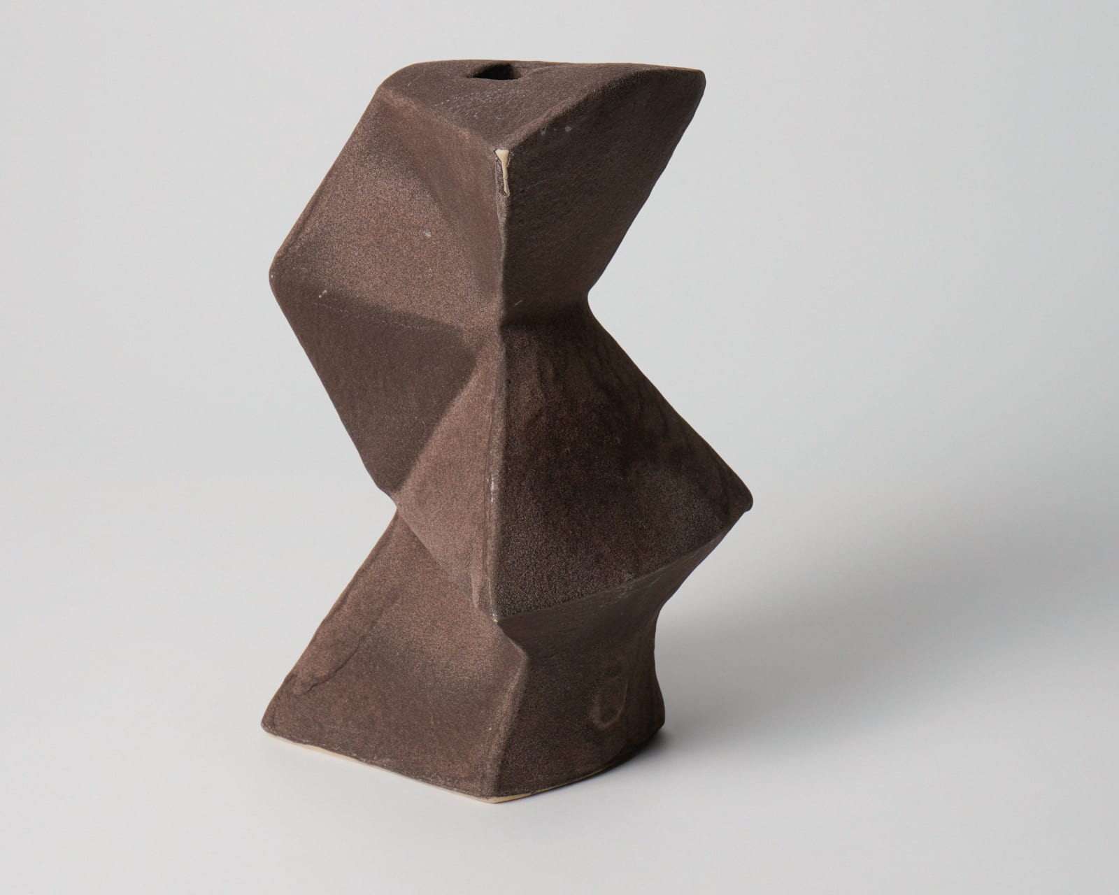 Koinuma Michio 肥沼美智雄, Geometric sculptural jar
