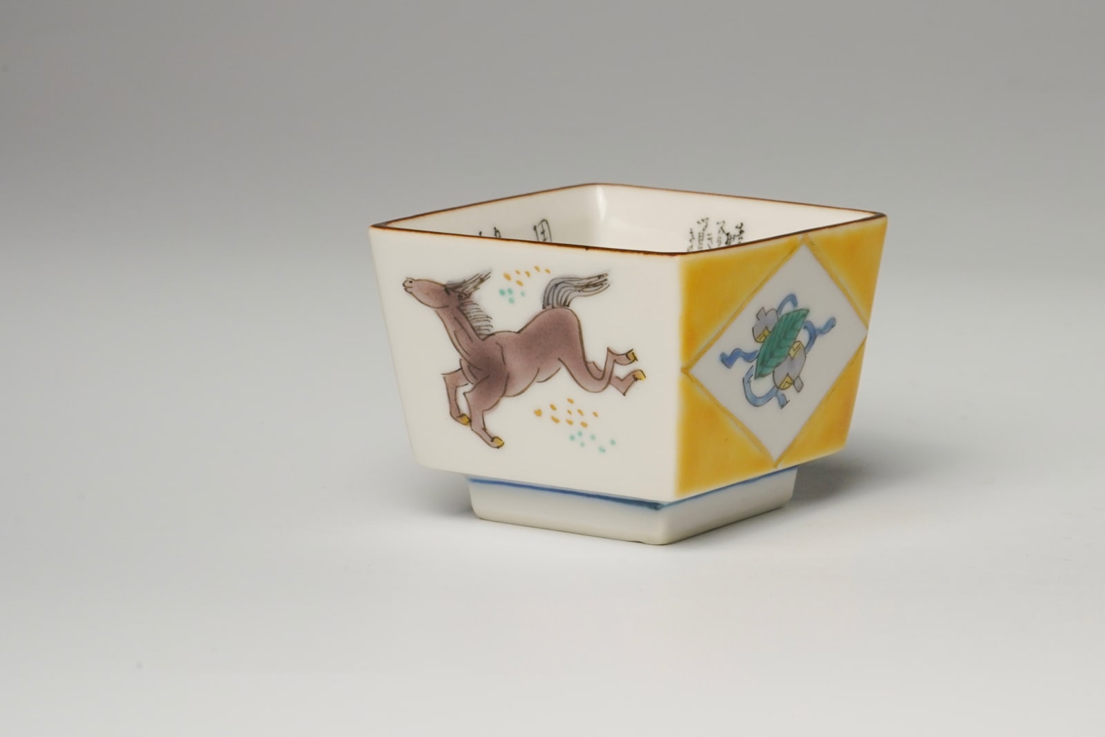 Tamura Keisei 田村敬星, Sake cup with Horse Motif & Microcalligraphy