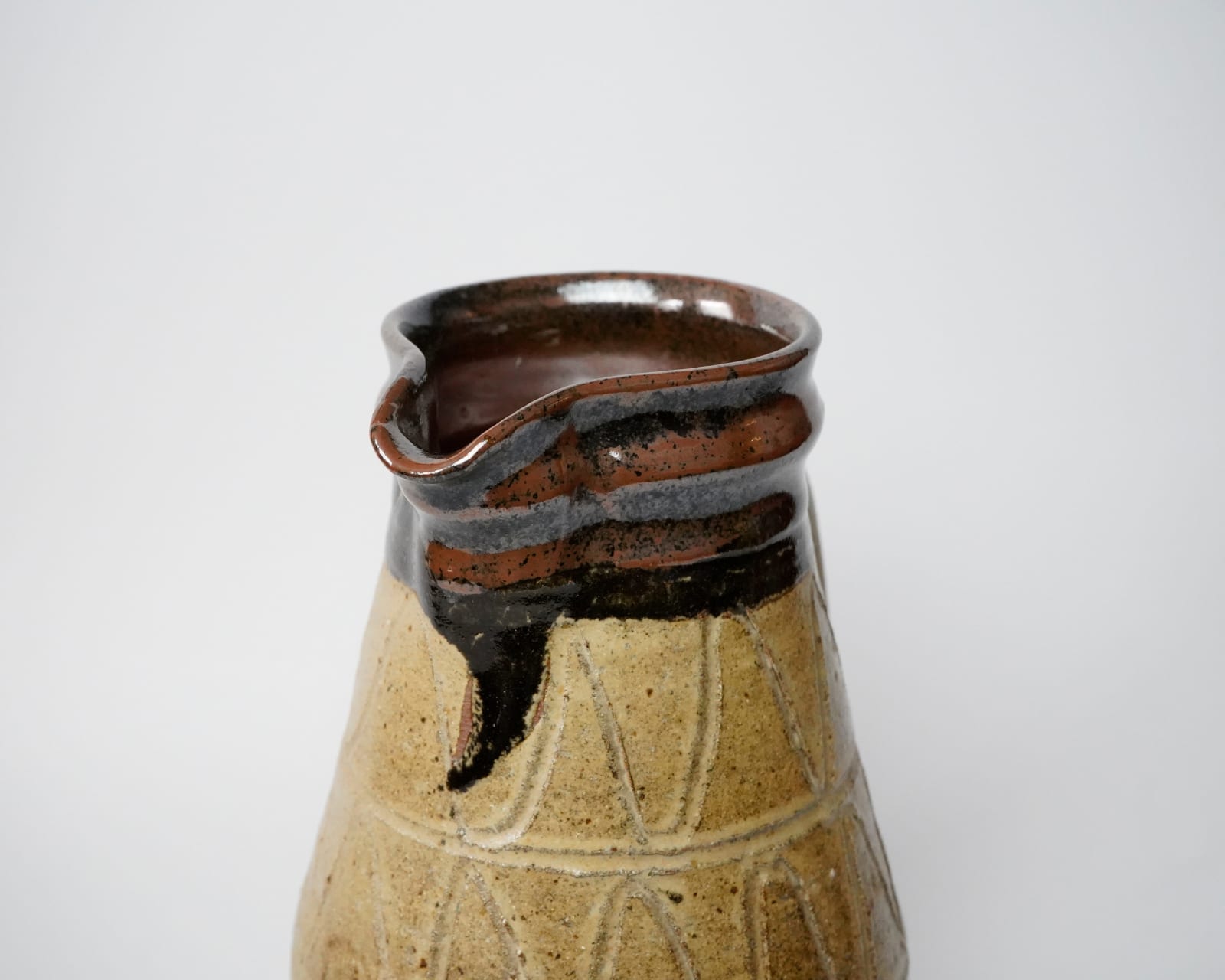 Murata Gen 村田 元, Jar with Handle, Rice Husk Glaze 糠釉把手壺