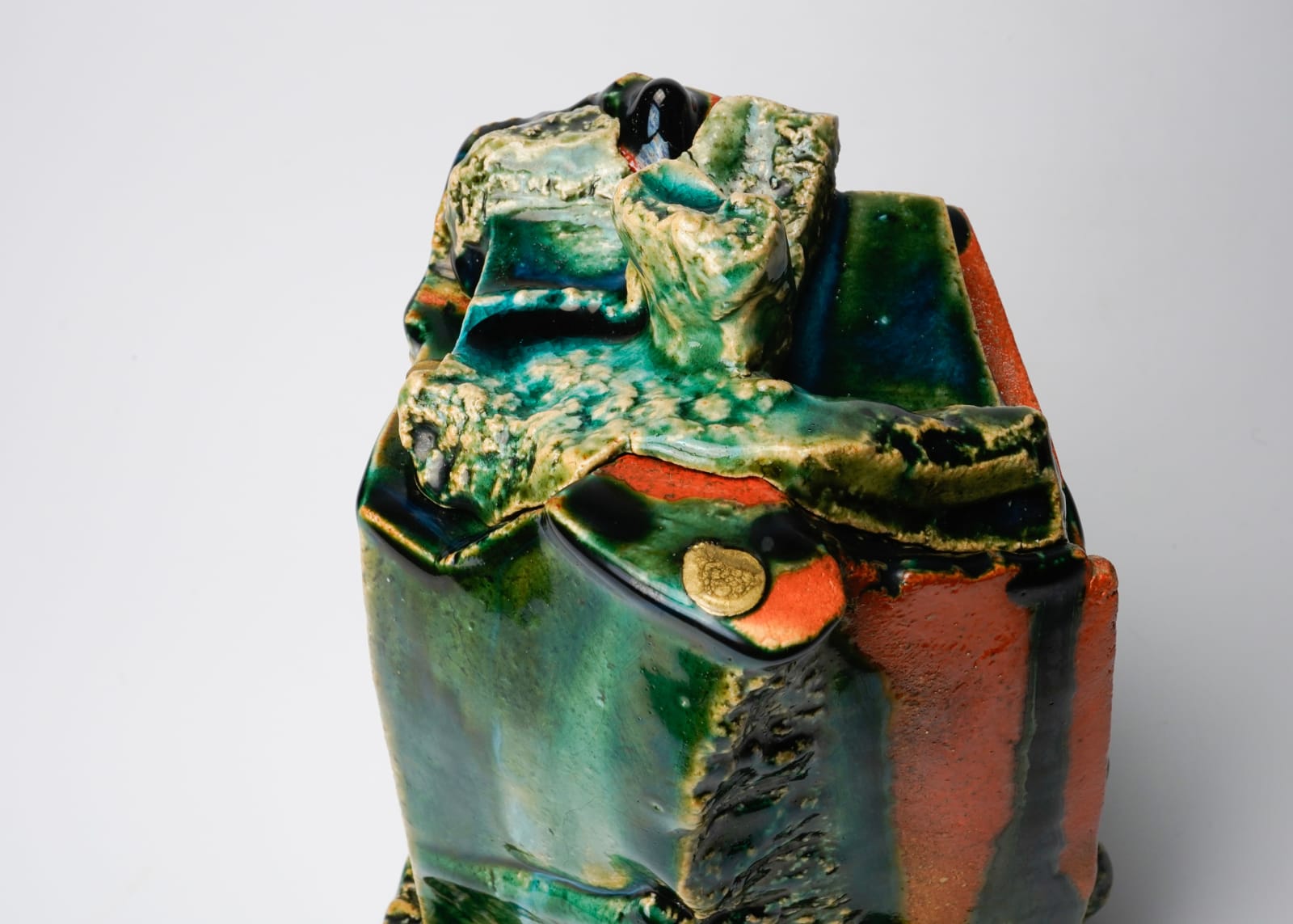 Higashida Shigemasa 東田茂正, Oribe Water Jar, 2023