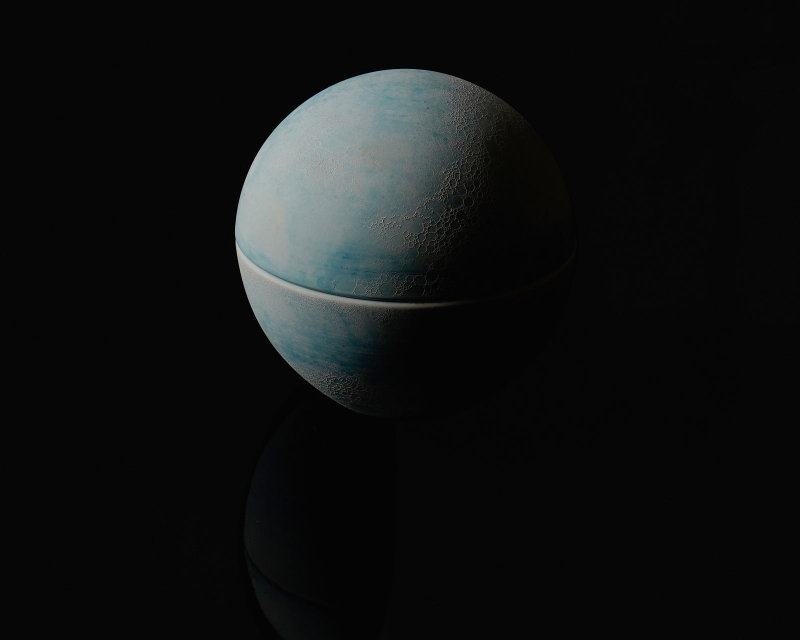 Terauchi Shinji 寺内信二, No.4 Small covered spherical bowl "Asteroid" 小惑星 珠型珍味, 2024