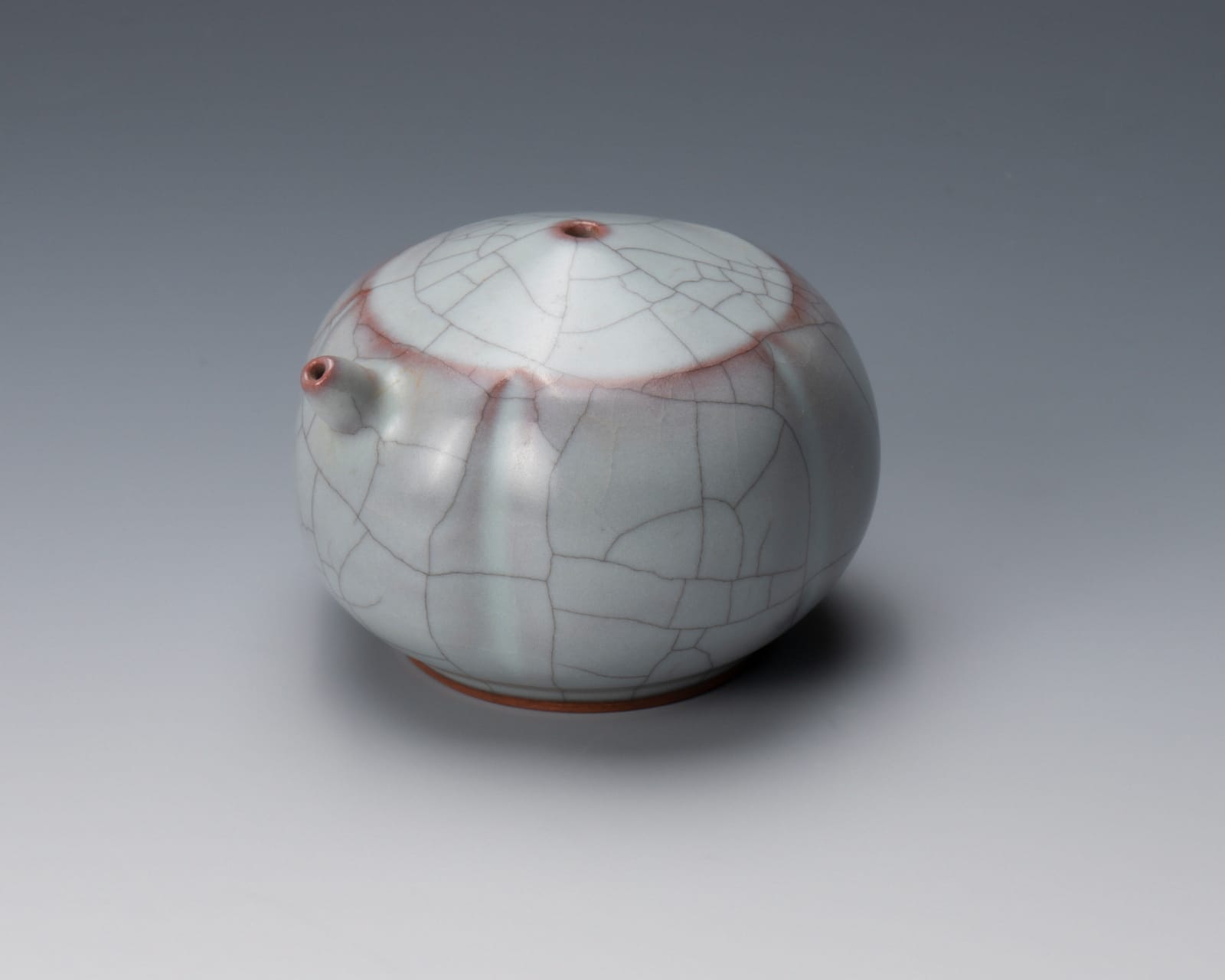 Takagaki Atsushi 高垣 篤, Water dropper with celadon glaze on red clay