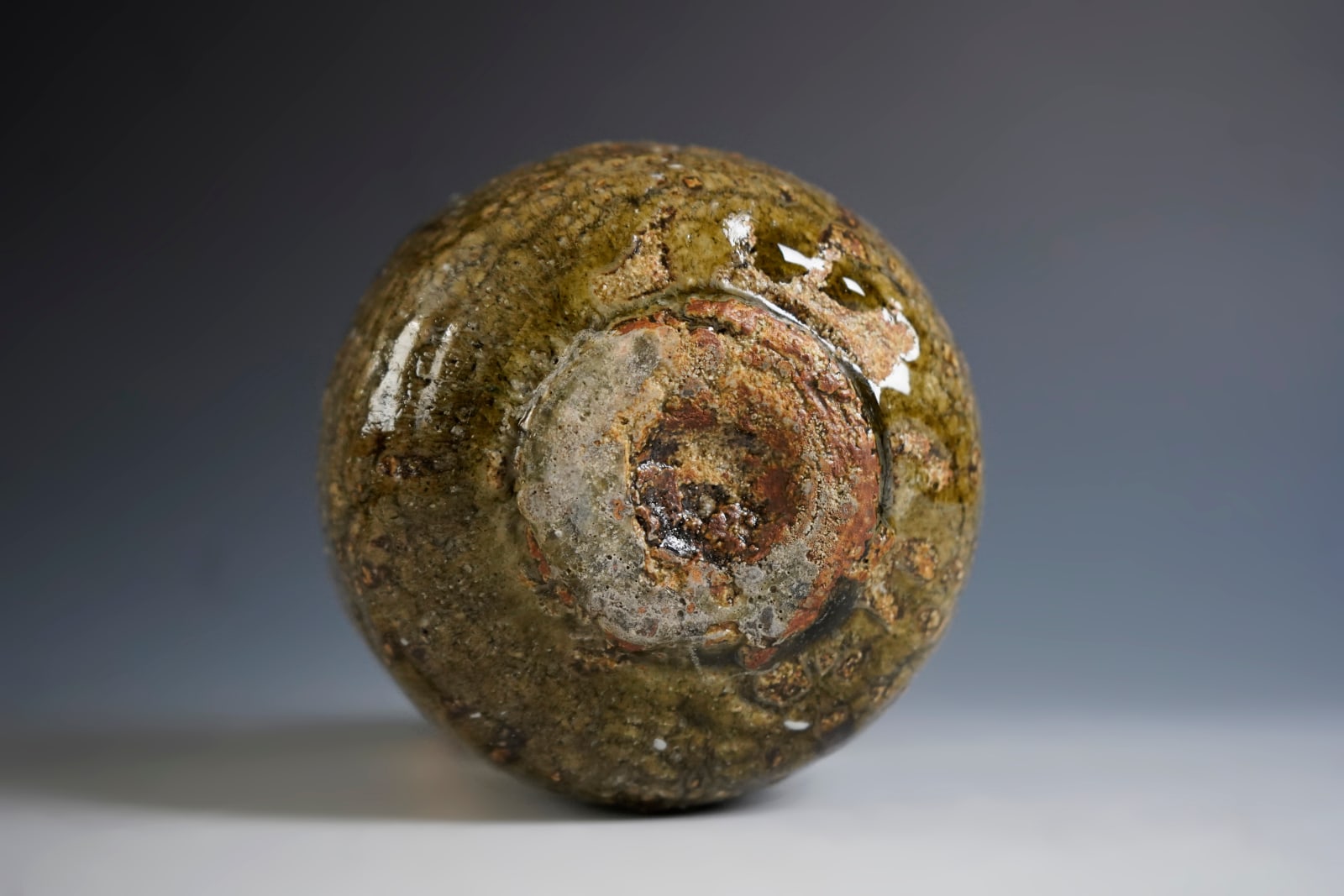 Kawamoto Goro 河本五郎, Ash Glazed Teabowl 灰釉茶碗