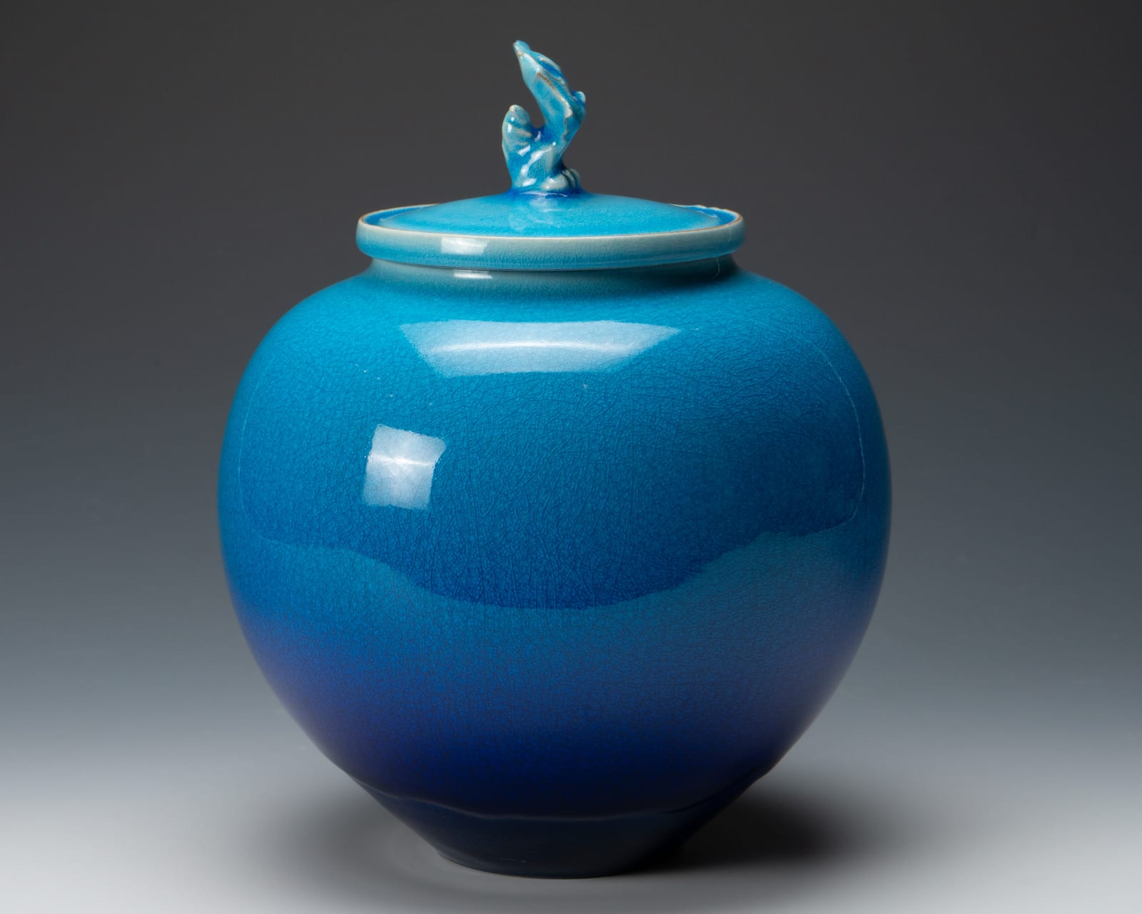 Kimura Yoshiro 木村芳郎, Small covered jar with lion finial