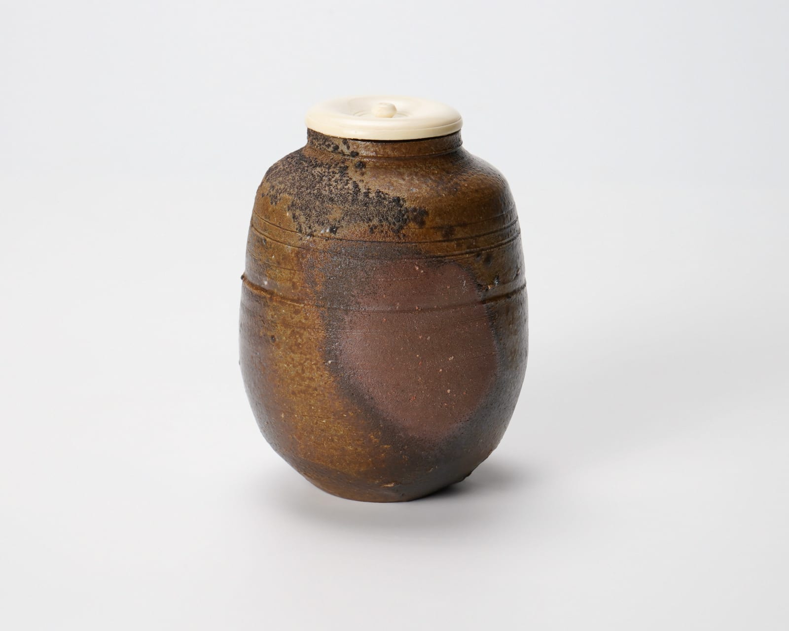 Fujiwara Yu 藤原雄, Bizen tea caddy