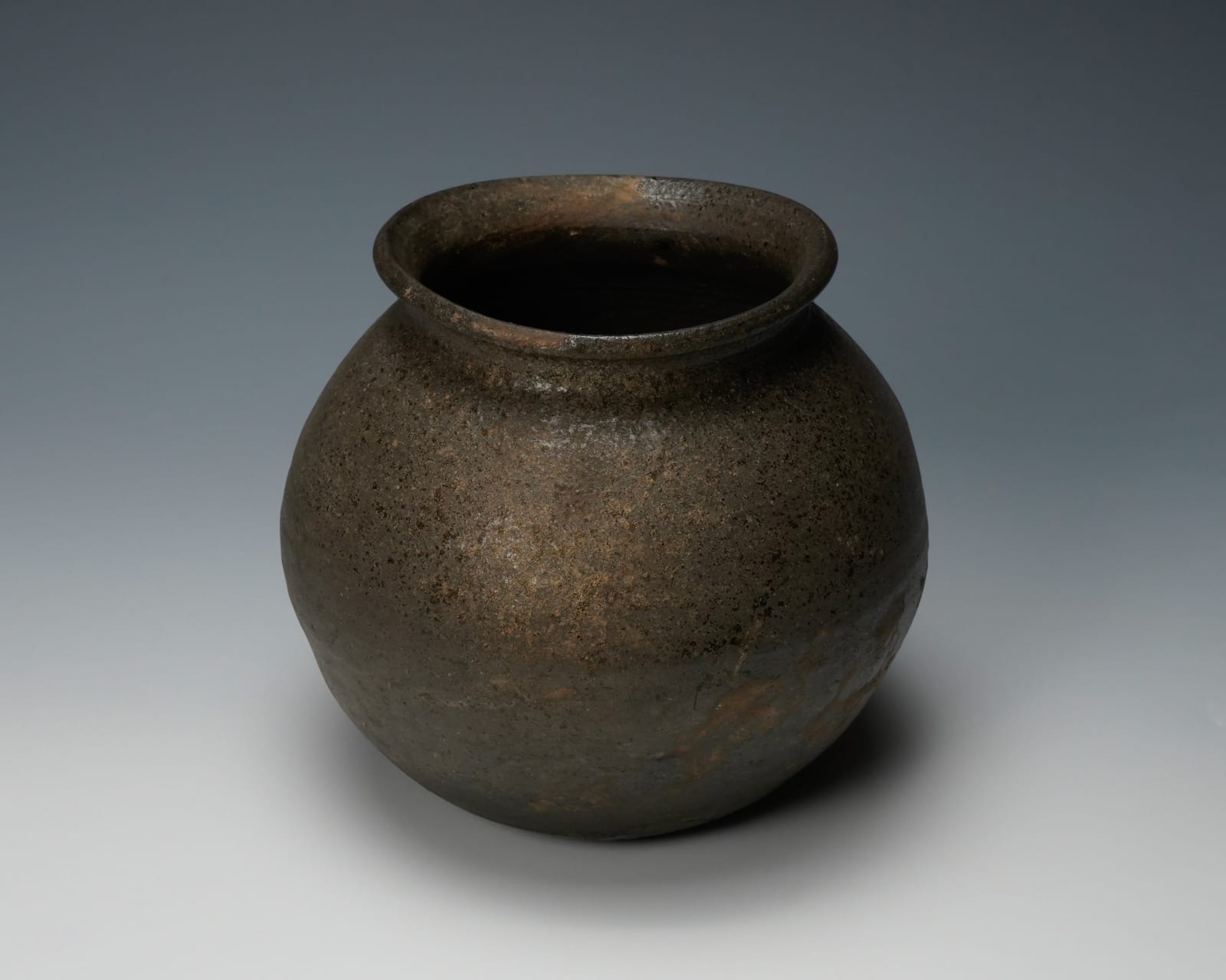 Sue Ware Jar 須恵器壺, AD.250 to 794 (古墳 – 平安時代)