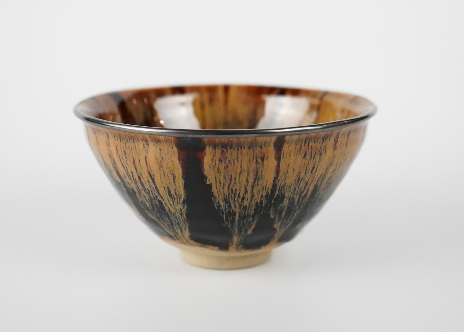 OKETANI Teiichi 桶谷定一, Amber Colored Tenmoku Teabowl 天目茶碗